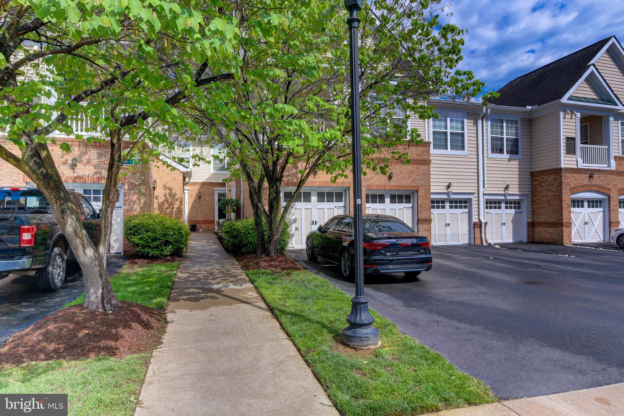 RIDGES AT BELMONT - Residential Lease