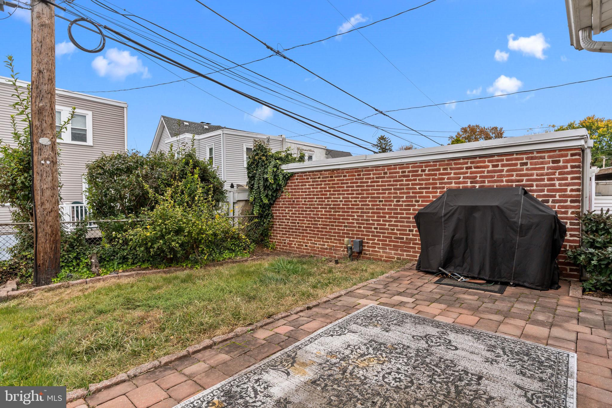 GARRETTFORD - Residential