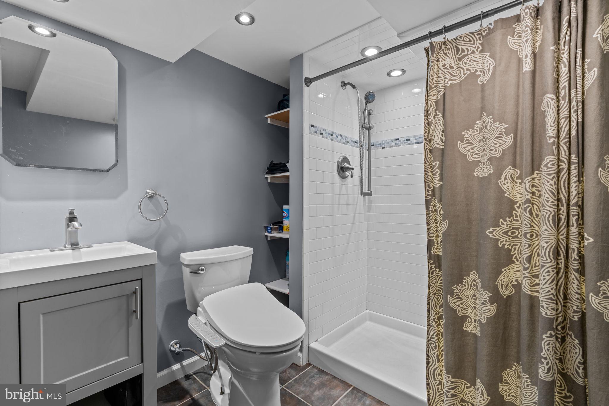 GARRETTFORD - Residential