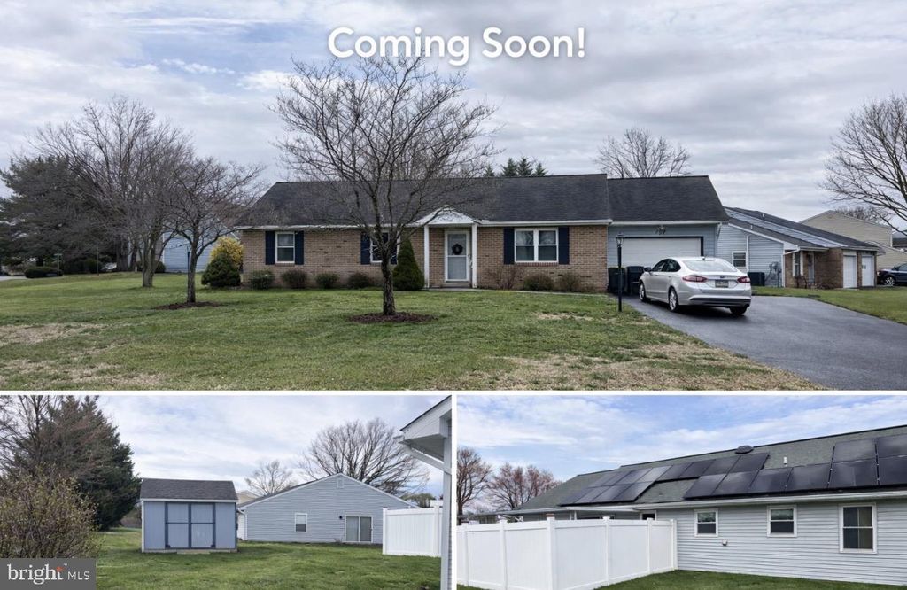 Photo of 497 Crosswinds Drive, LITITZ, PA 17543 (MLS # PALA2085316)