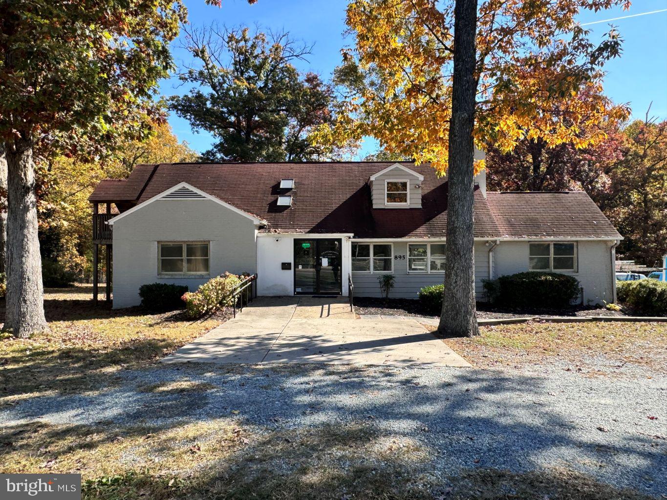 895 QUINCE ORCHARD ROAD