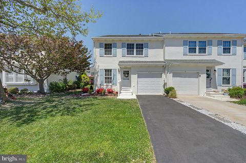 Townhouse For Sale - 313 Seashell Lane<br/> BRIGANTINE, NJ 08203