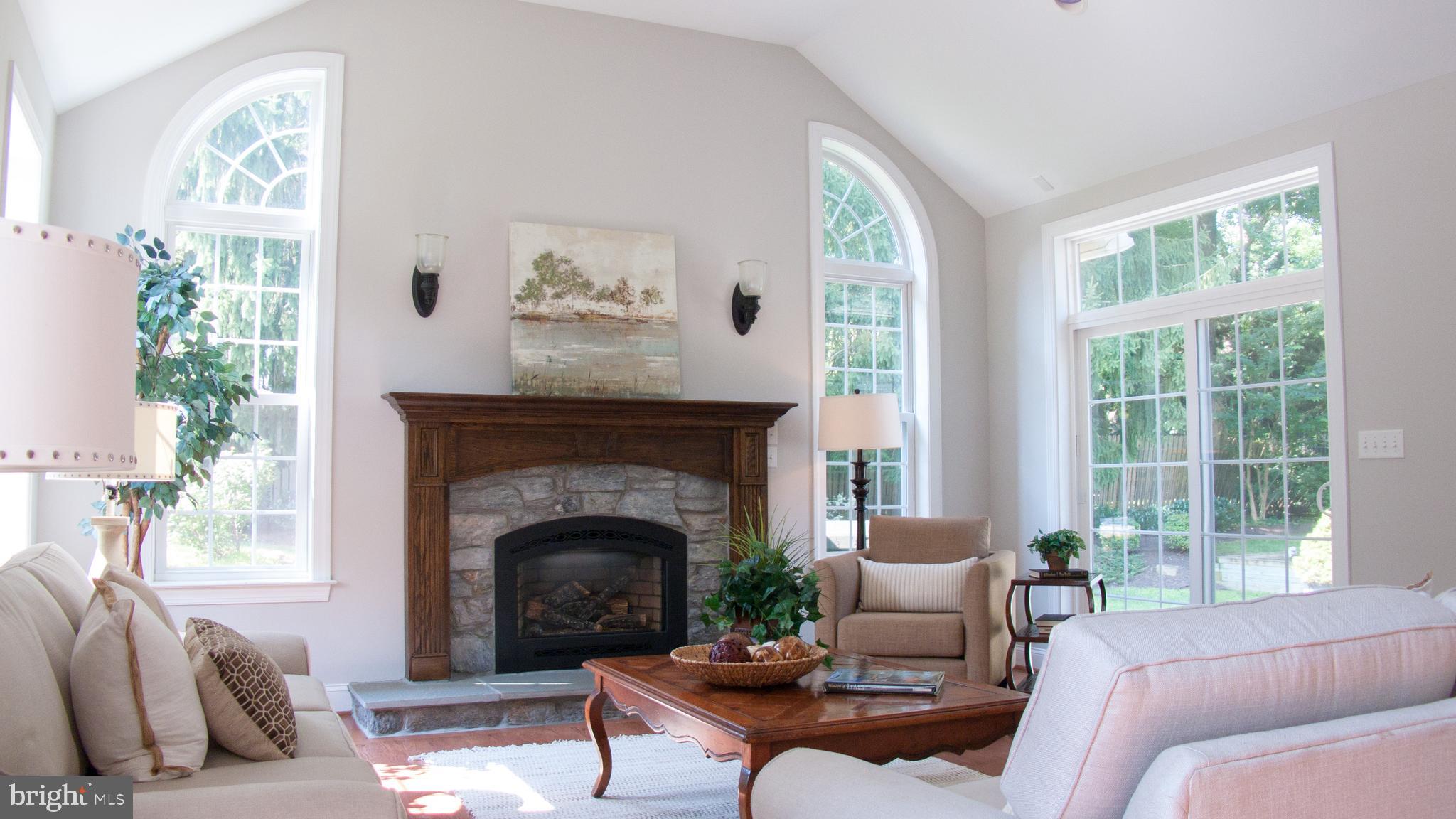 GLADWYNE - Residential