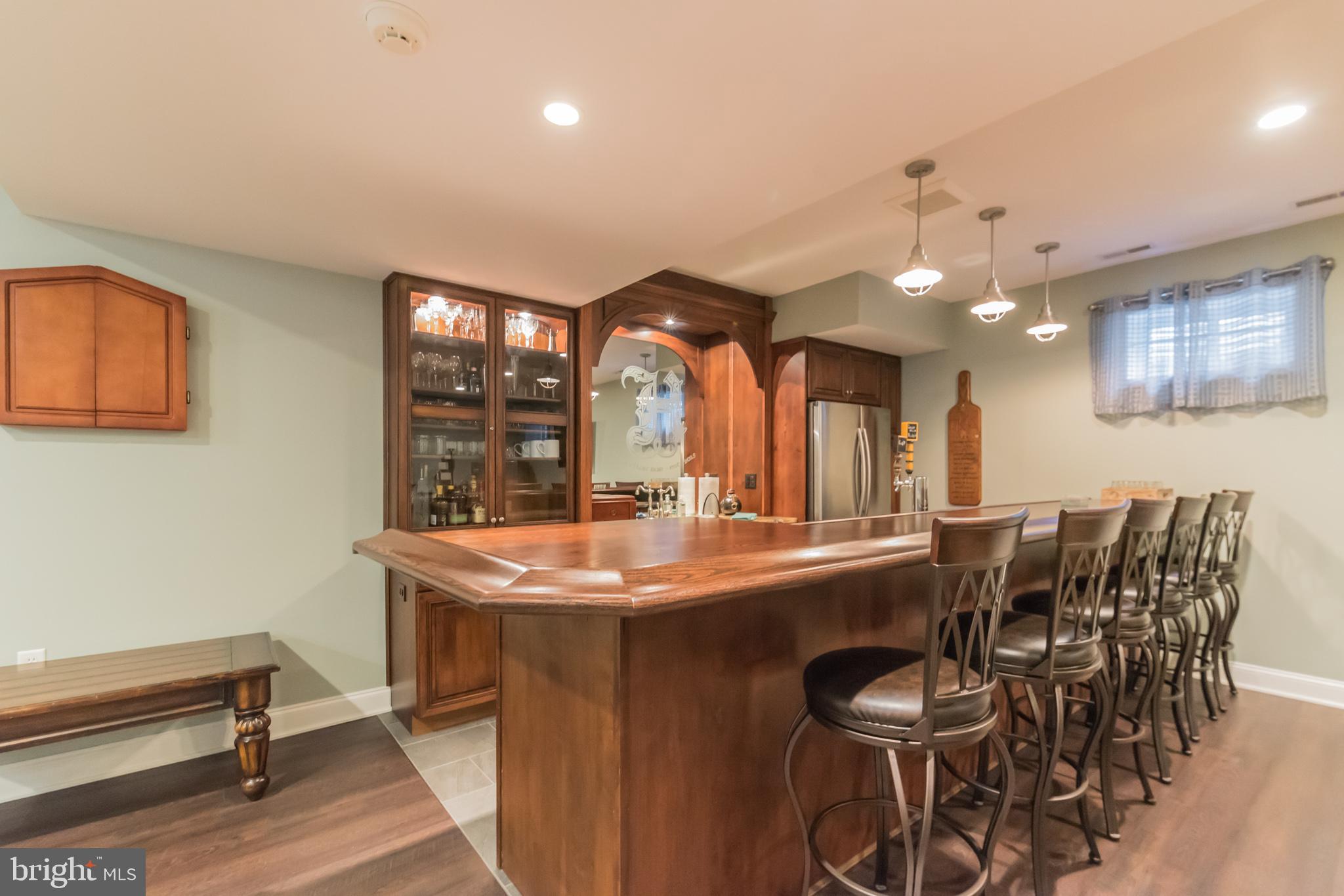 GLADWYNE - Residential