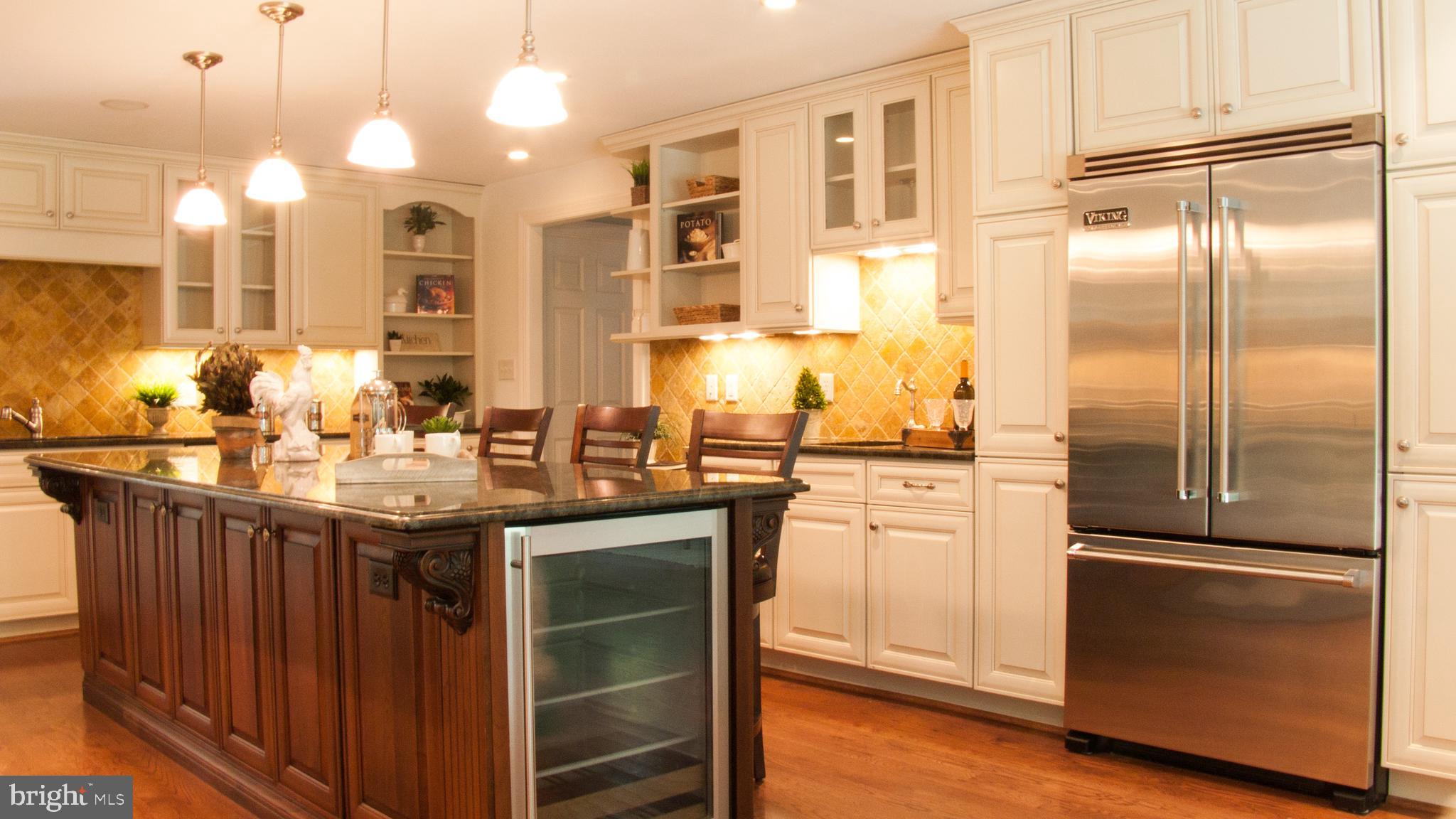 GLADWYNE - Residential