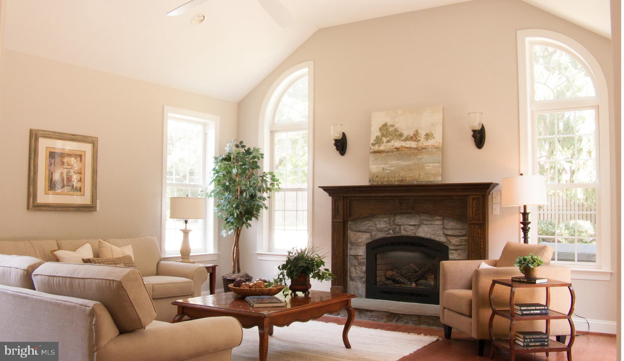 GLADWYNE - Residential