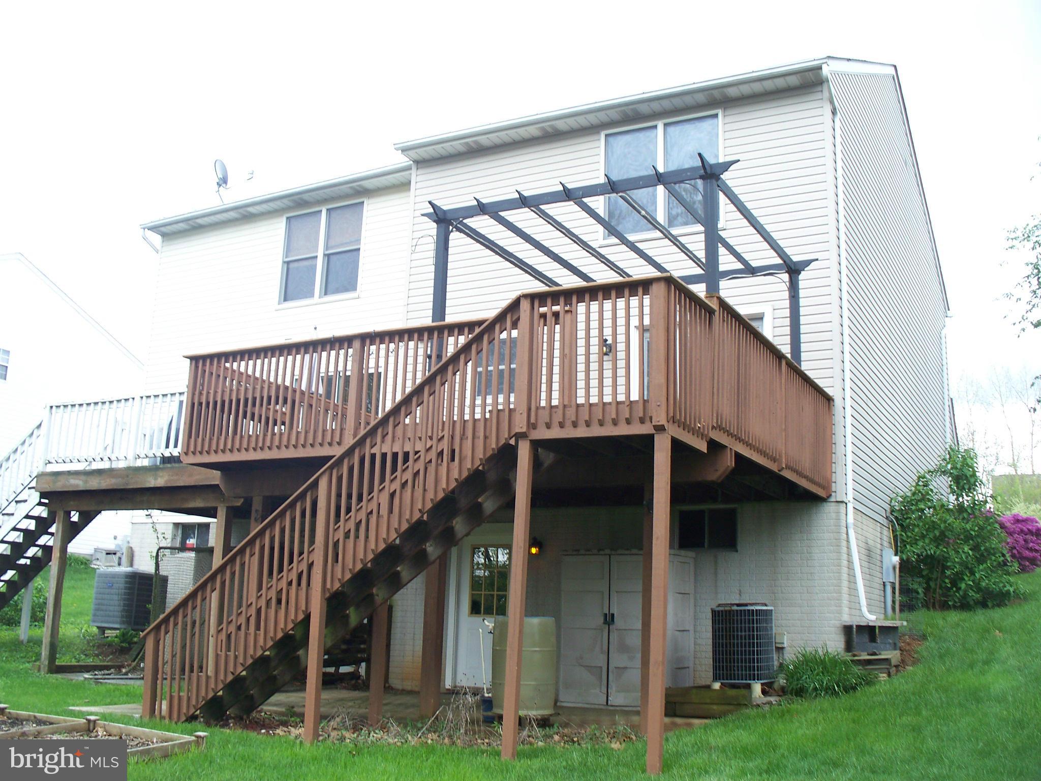 CRANBERRY HILL - Residential