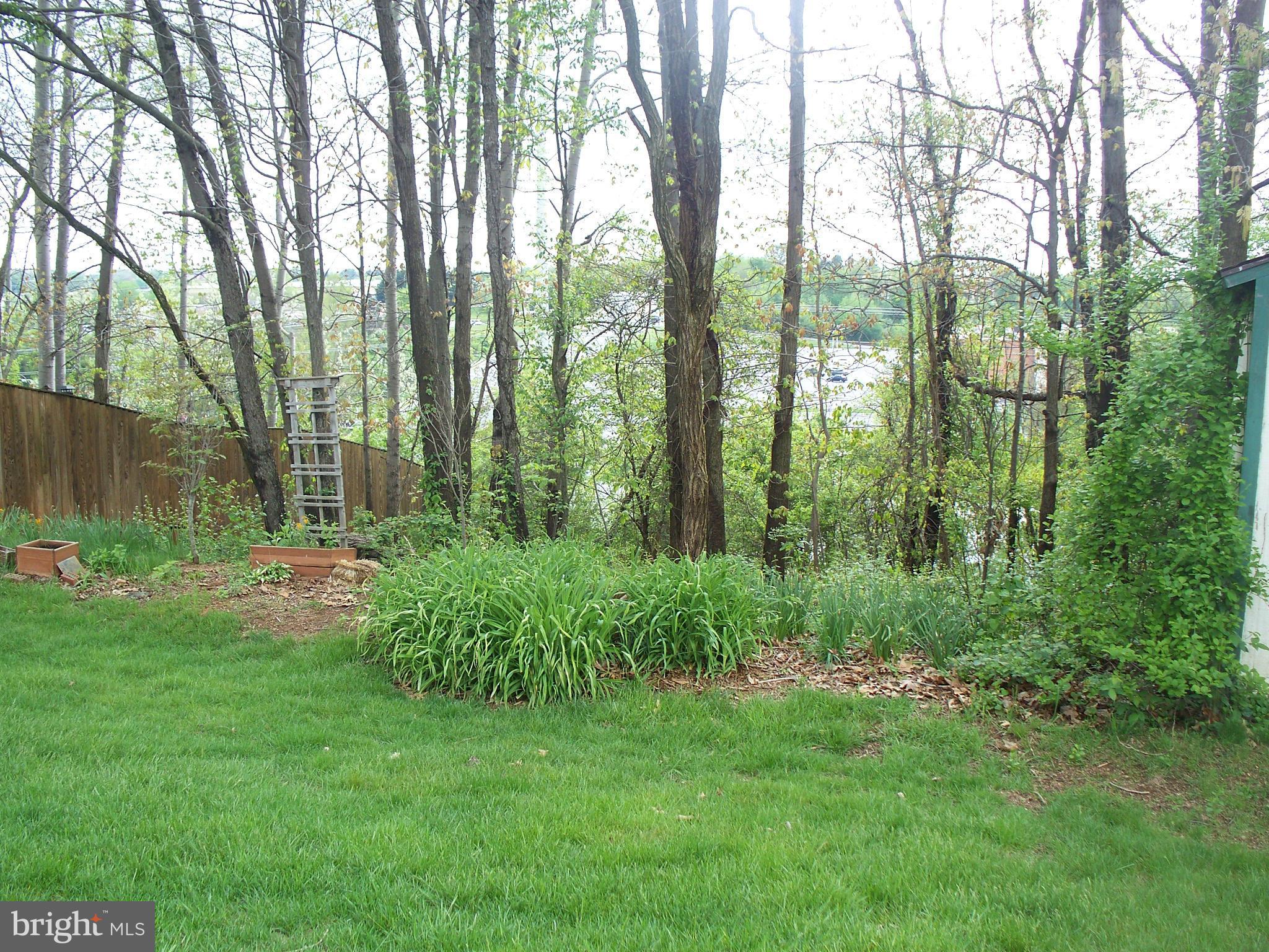 CRANBERRY HILL - Residential