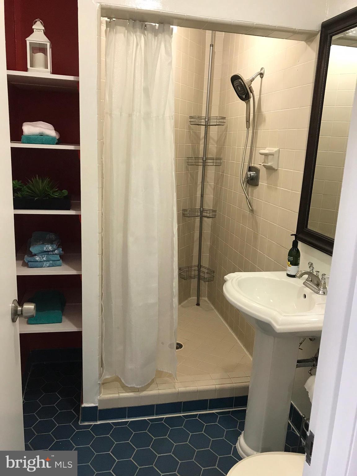 GEORGETOWN - Residential Lease