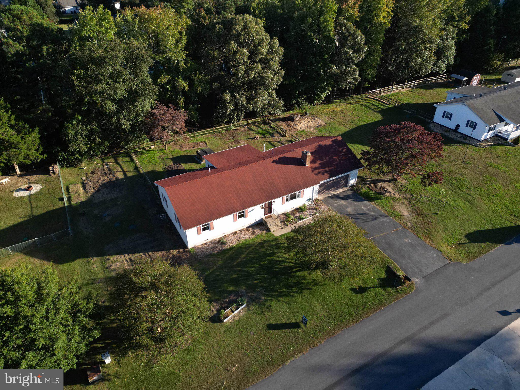22 W YORKTOWN ROAD