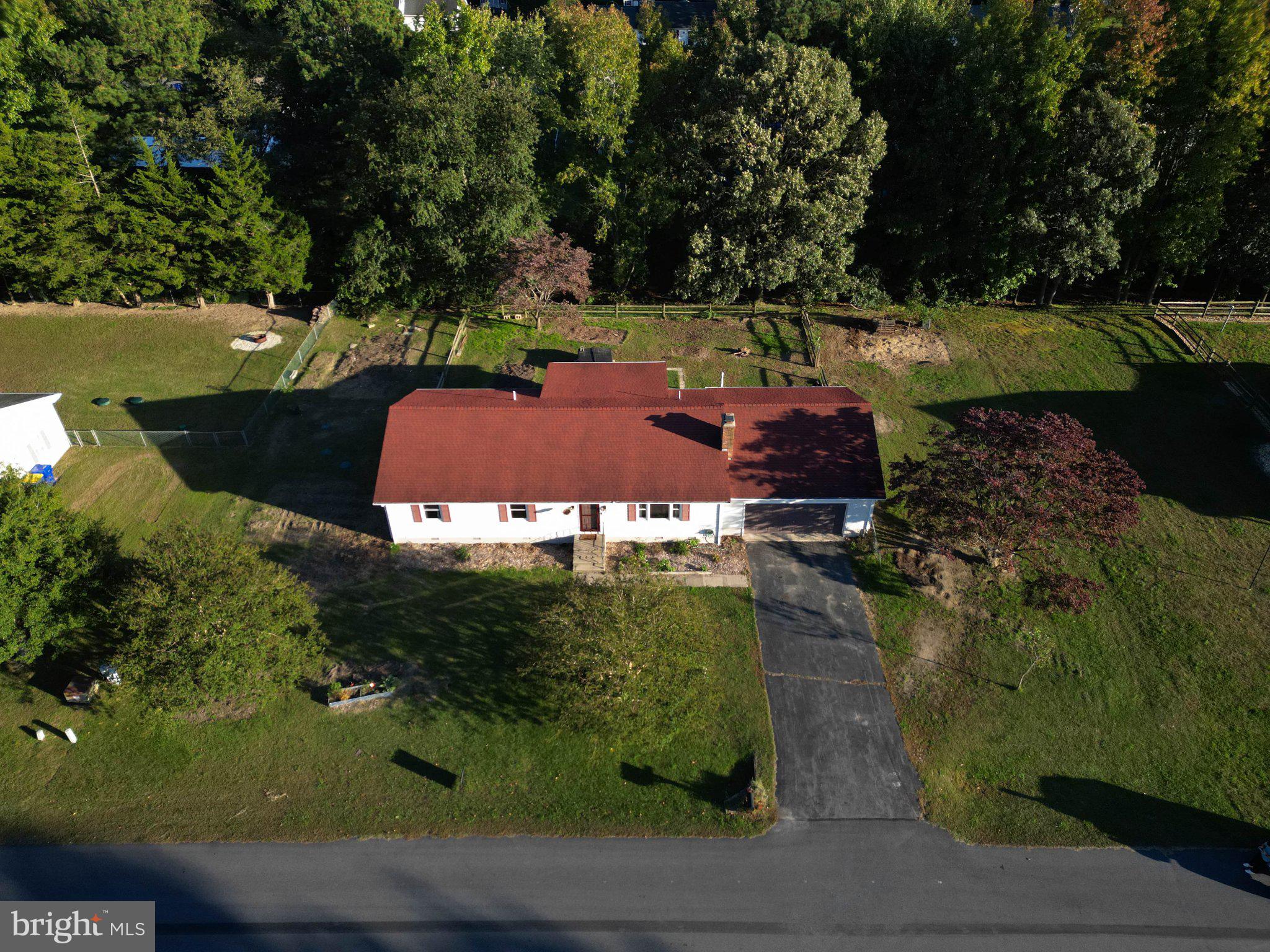 22 W YORKTOWN ROAD