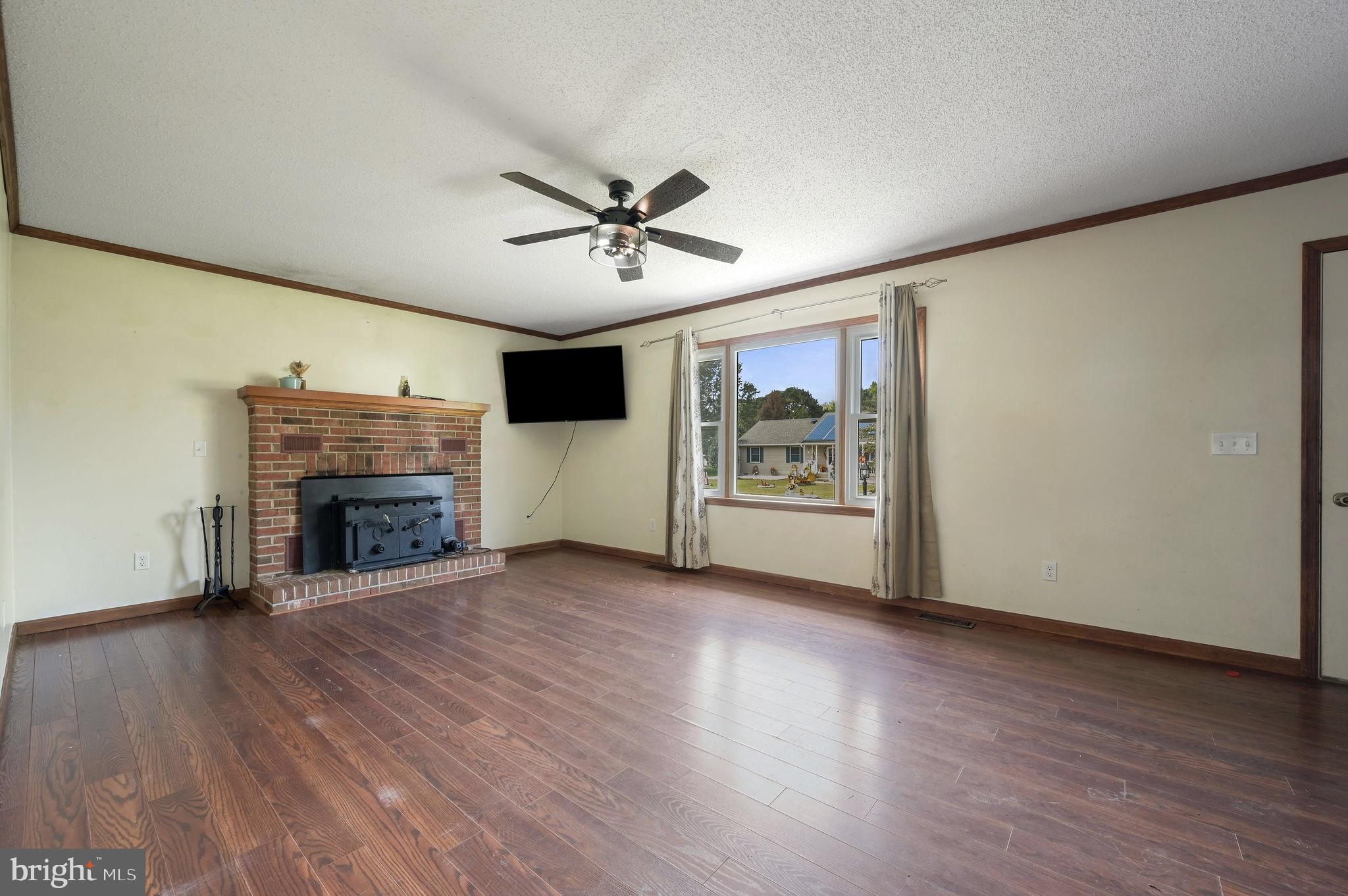 22 W YORKTOWN ROAD
