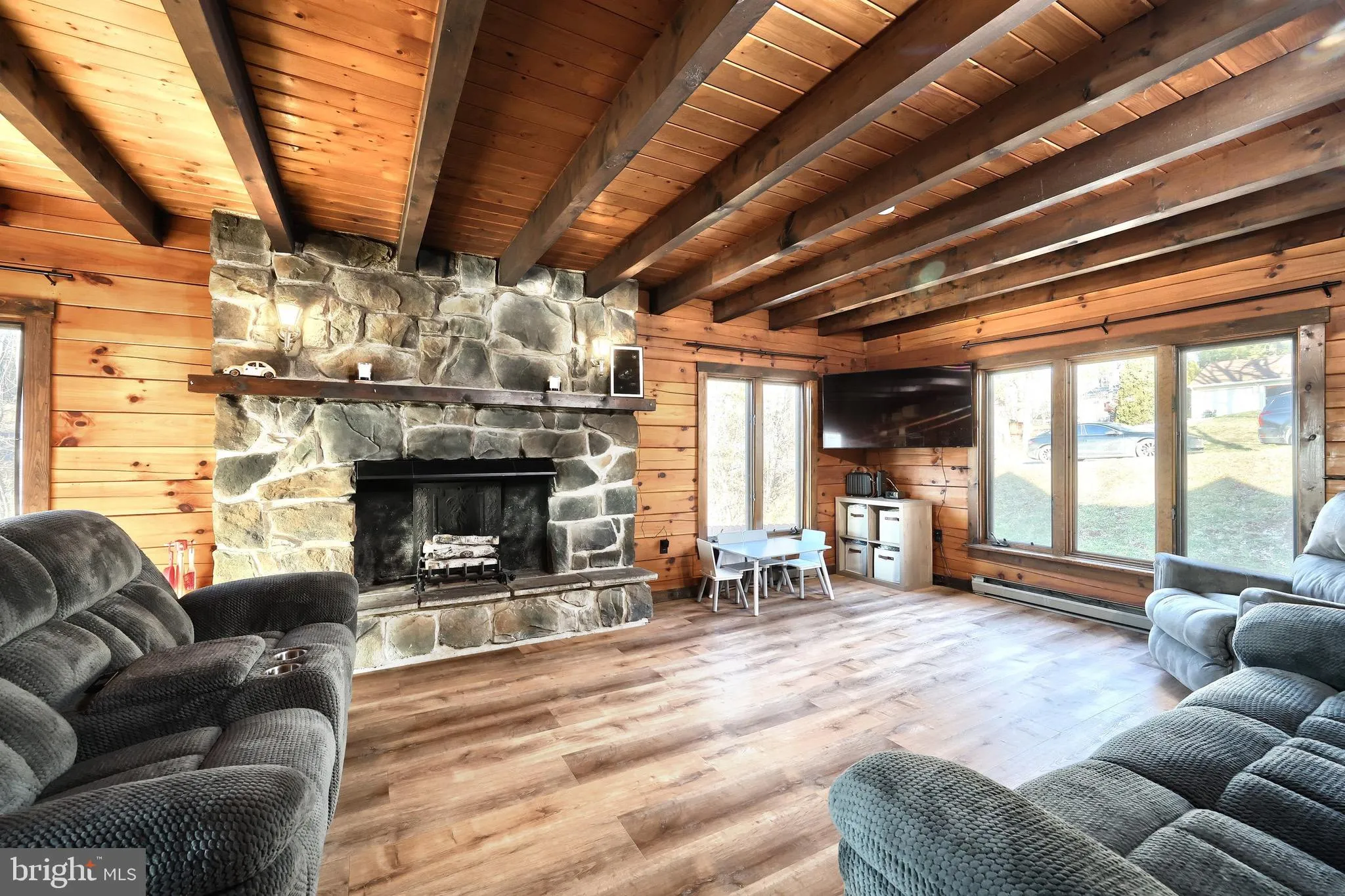 Etters, Pennsylvania 17319, United States, 3 Bedrooms Bedrooms, ,4 BathroomsBathrooms,Residential,Pending,18550