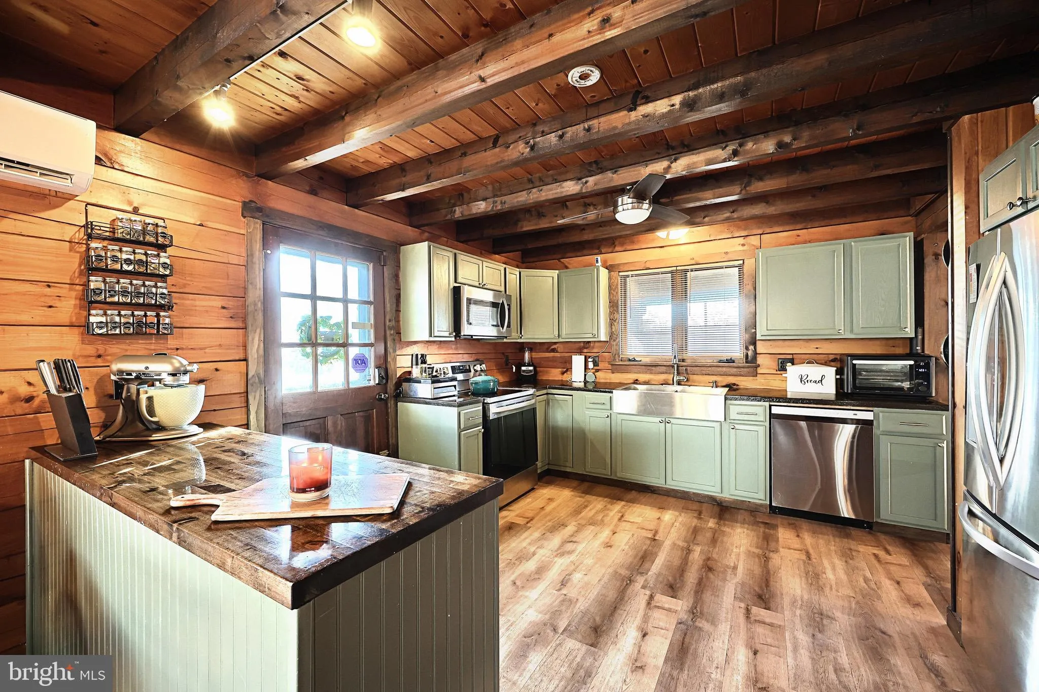 Etters, Pennsylvania 17319, United States, 3 Bedrooms Bedrooms, ,4 BathroomsBathrooms,Residential,Pending,18550