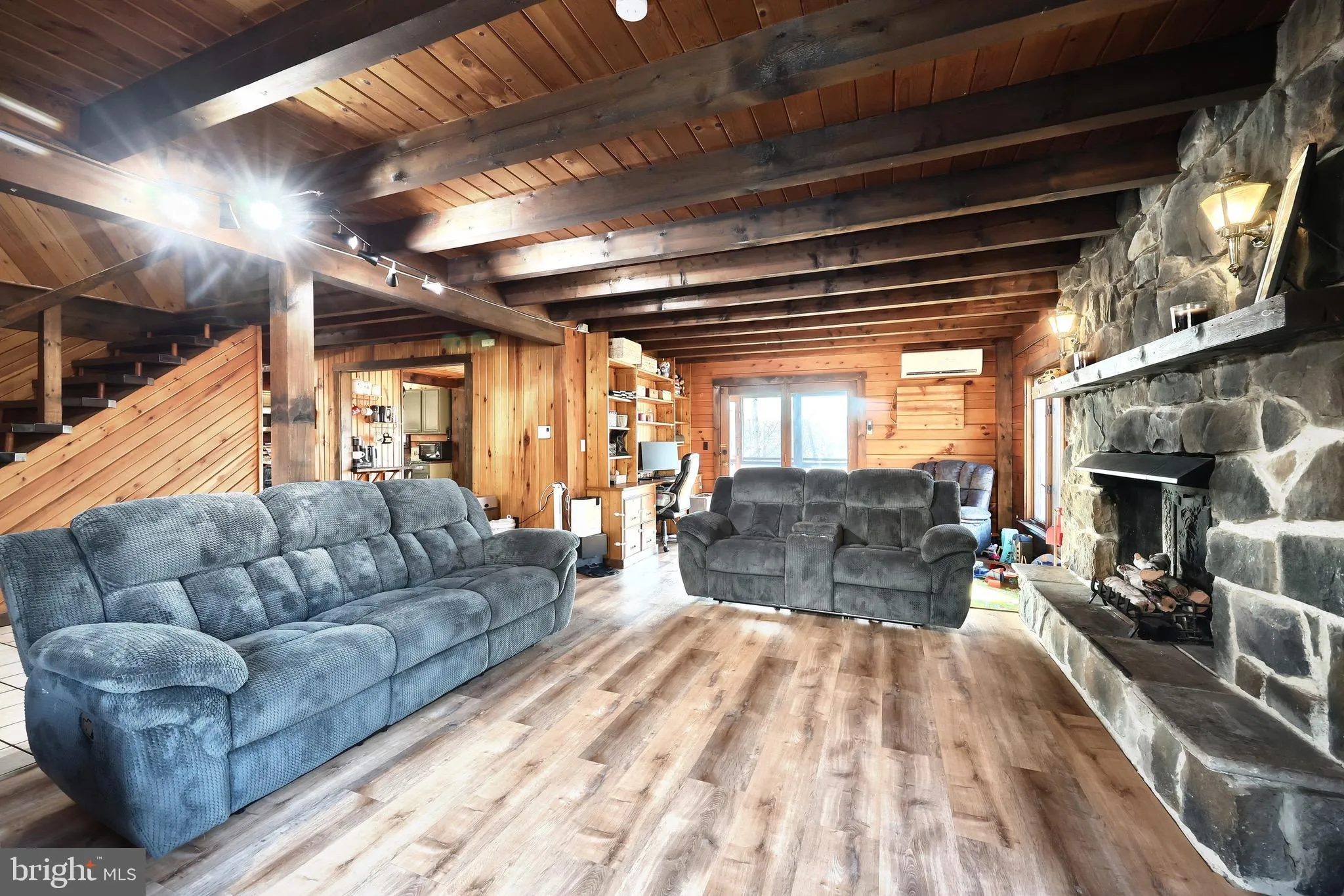 Etters, Pennsylvania 17319, United States, 3 Bedrooms Bedrooms, ,4 BathroomsBathrooms,Residential,Pending,18550