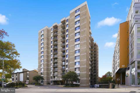Condo For Sale - 4 Monroe Street #4-1306<br/> ROCKVILLE, MD 20850