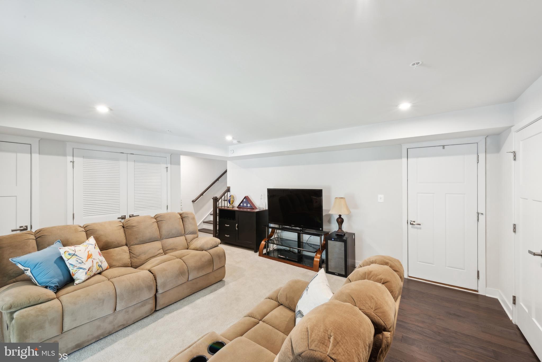 EDGEMERE/SPARROWS POINT - Residential