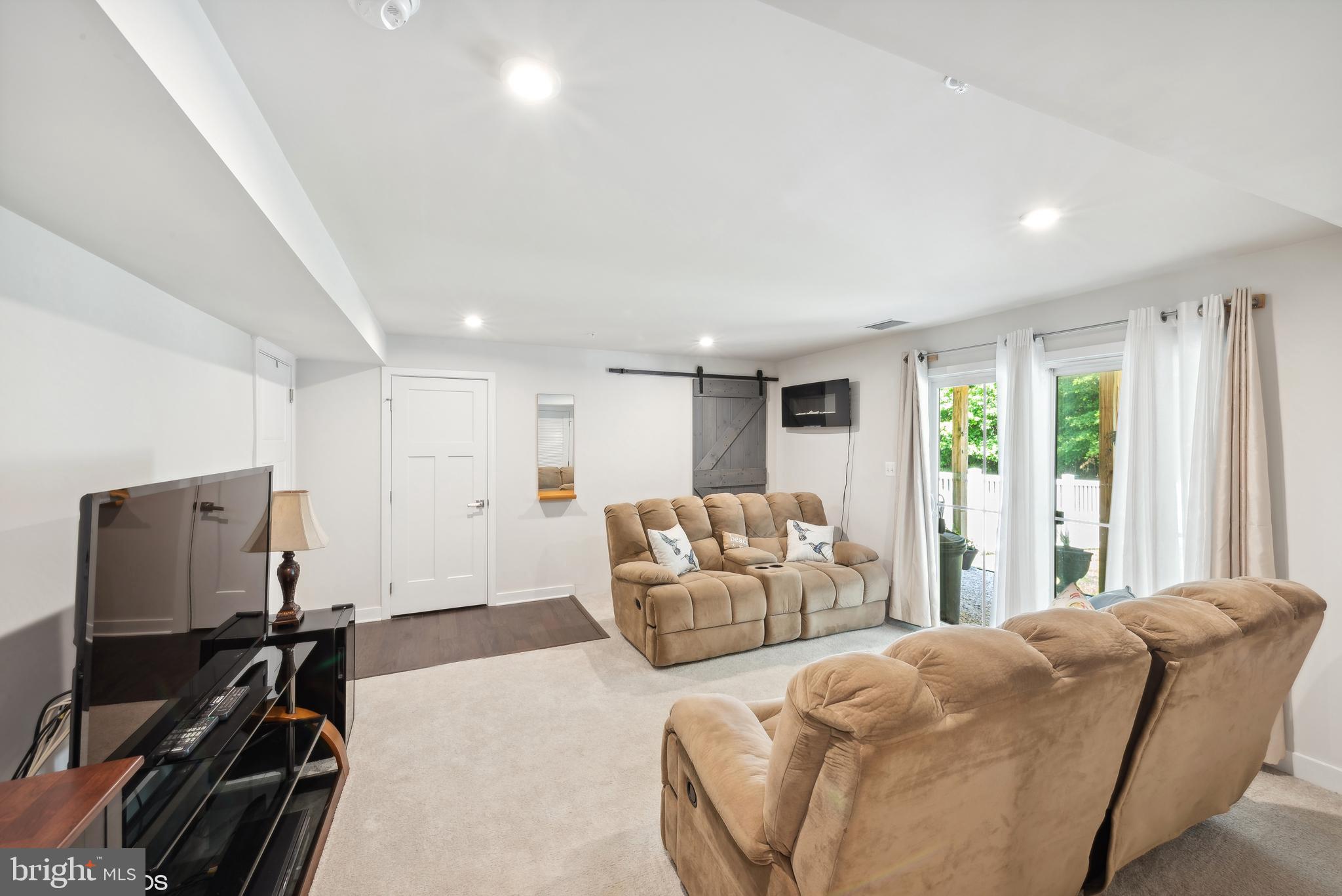 EDGEMERE/SPARROWS POINT - Residential