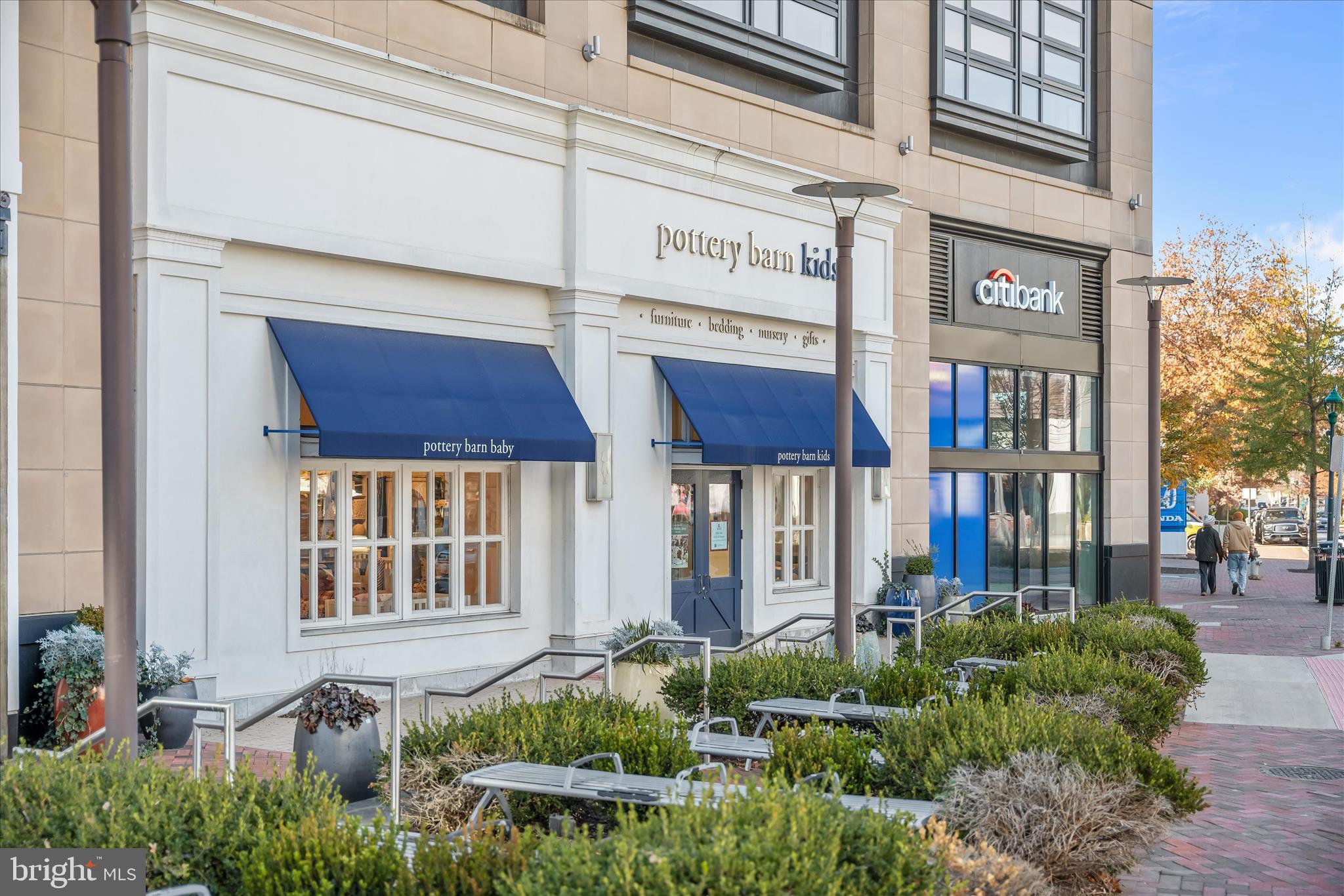 DOWNTOWN BETHESDA - Residential