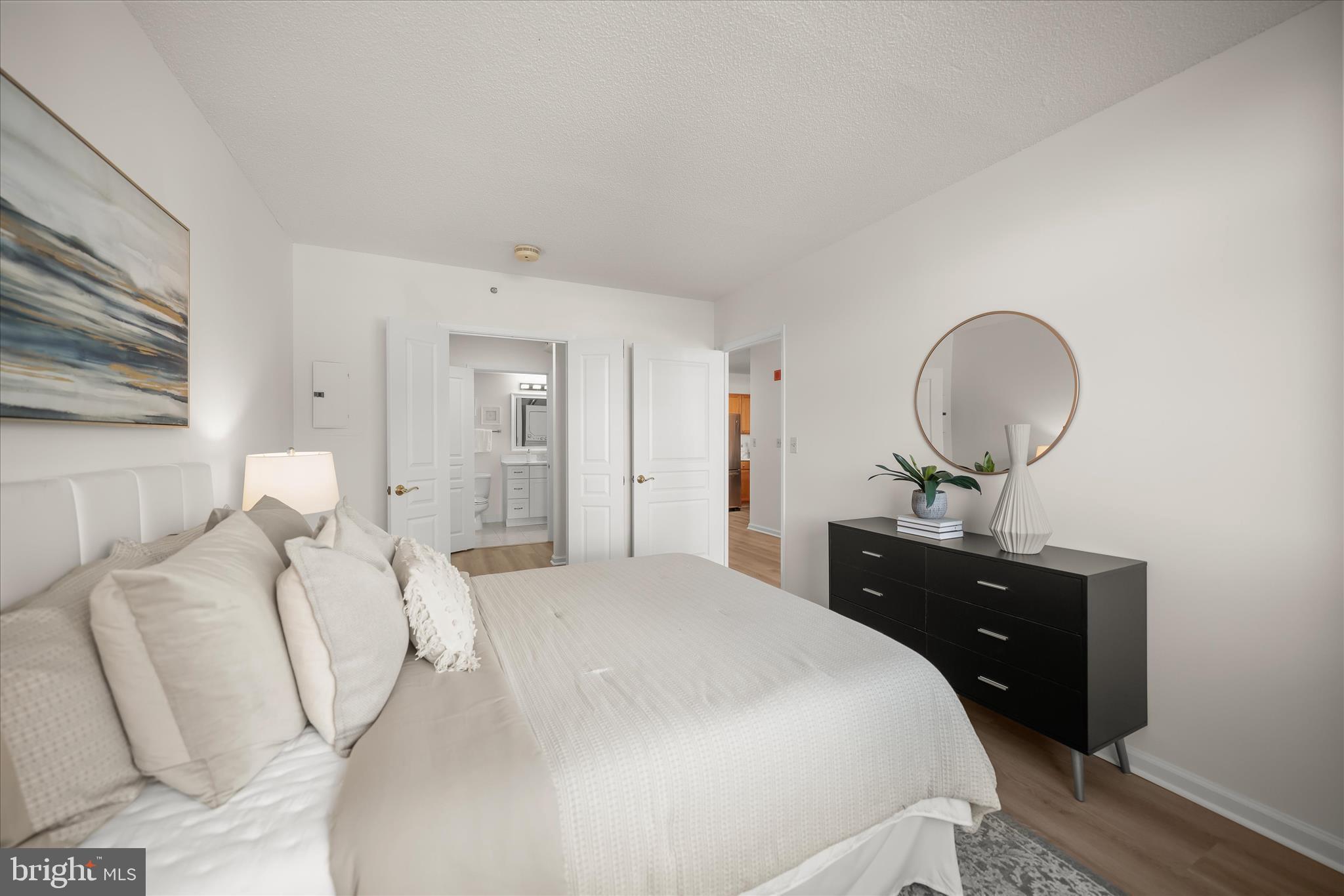 DOWNTOWN BETHESDA - Residential