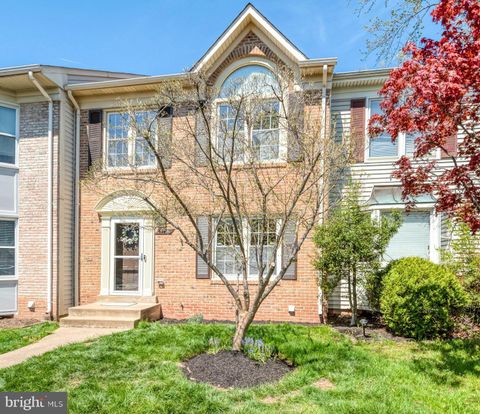 Photo of 5216 Stoney Branch Court, CENTREVILLE, VA 20120 (MLS # VAFX2302322)