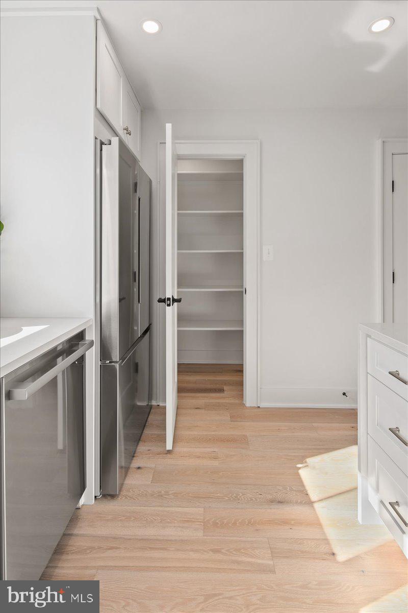 LYON PARK - Residential Lease