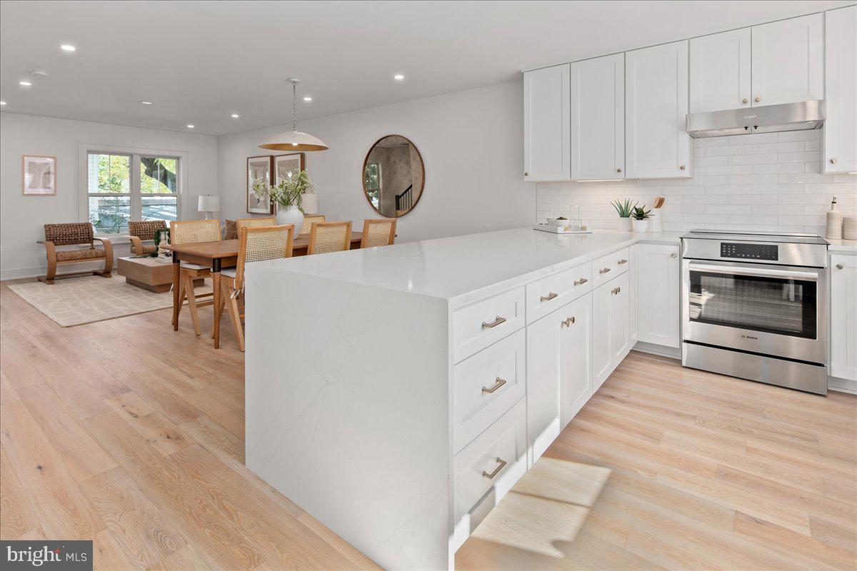 LYON PARK - Residential Lease