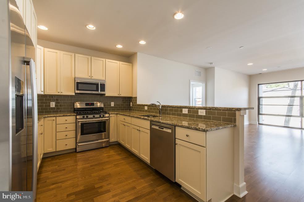 600 S 24TH STREET 213
