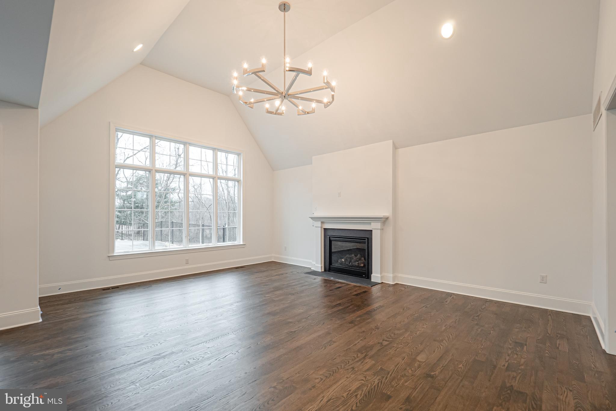 THE WOODS AT ROSE TREE - Residential