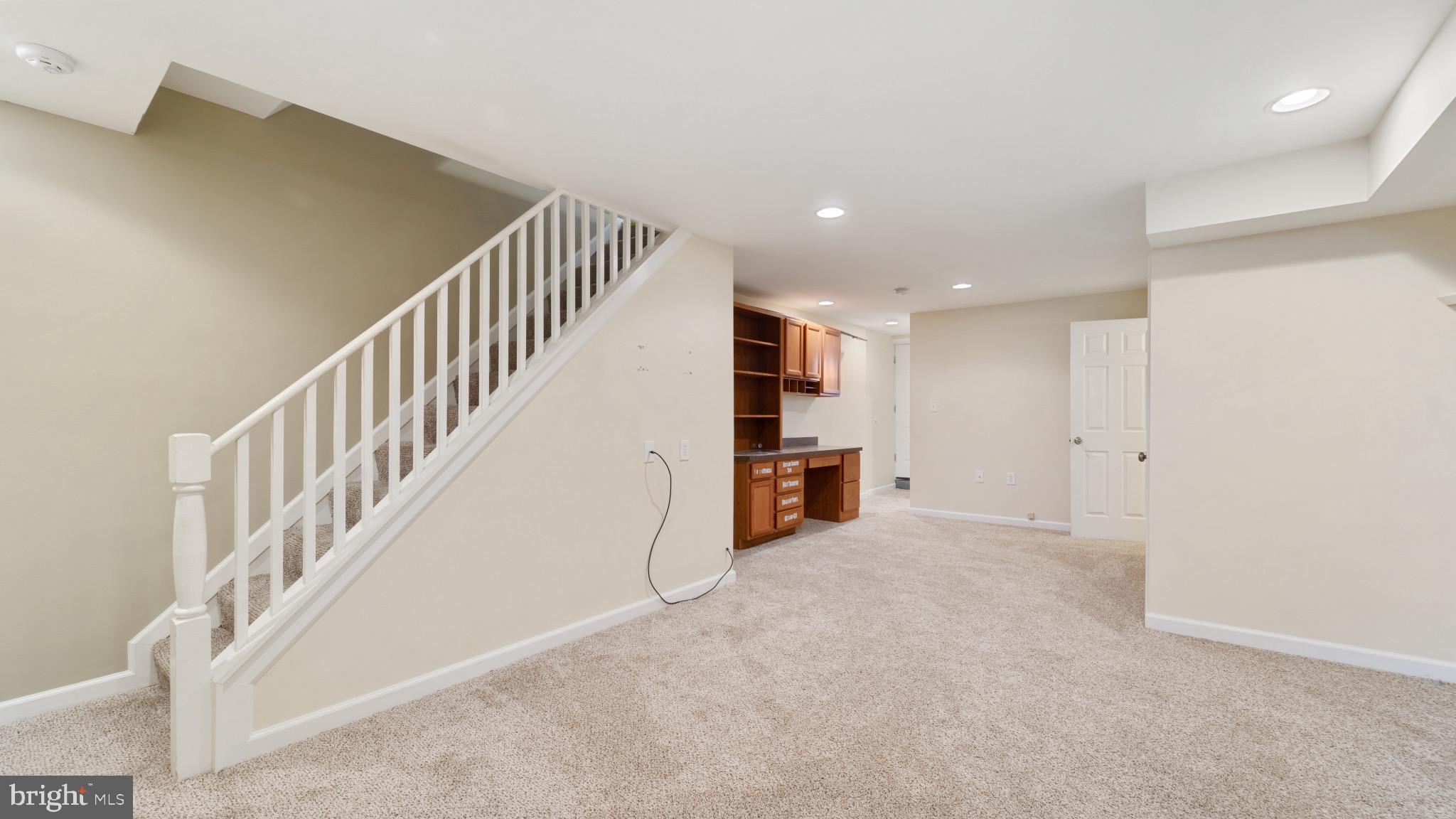 NORTH POINT VILLAGE - Residential Lease