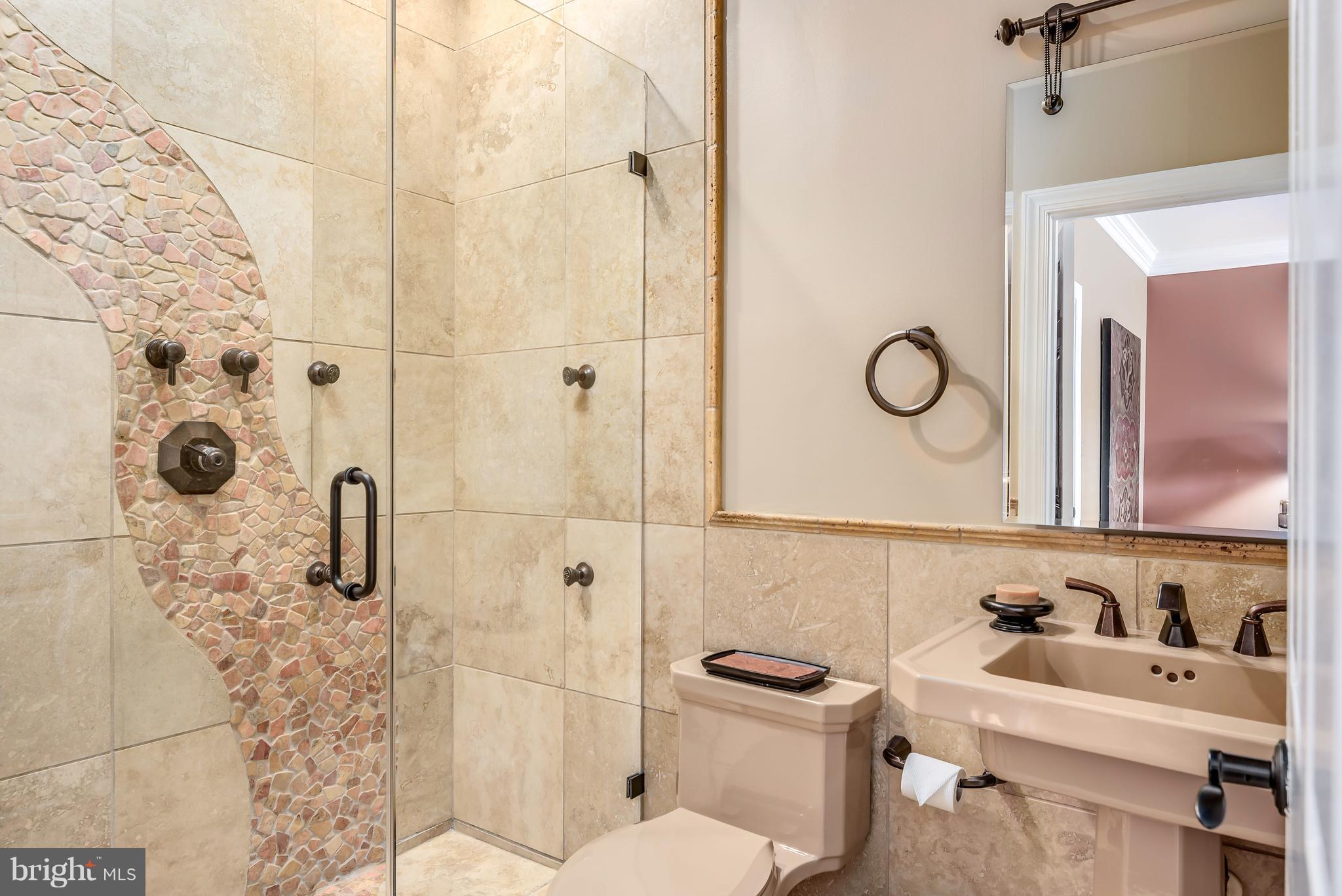 FAIR OAKS GLEN - Residential