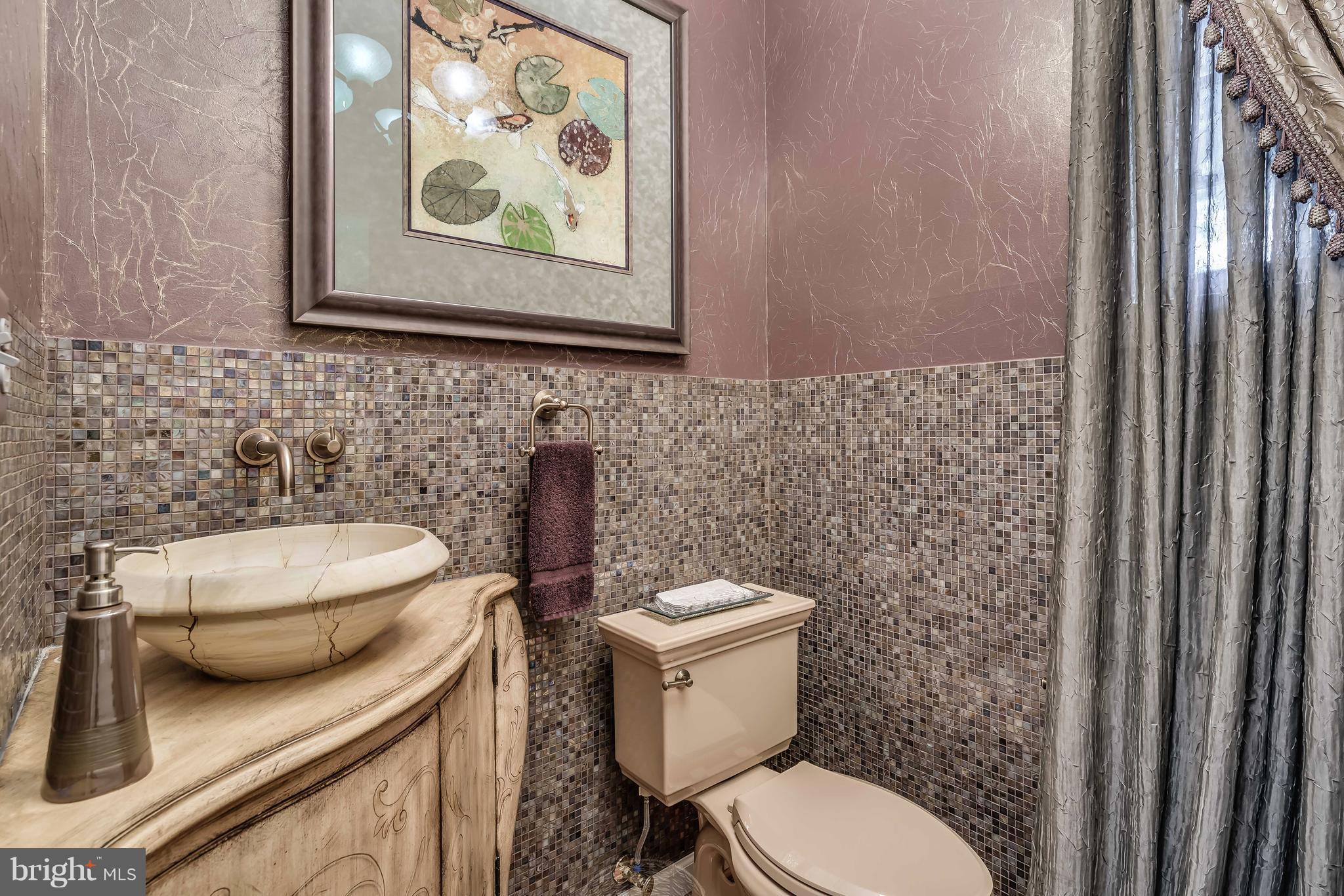 FAIR OAKS GLEN - Residential