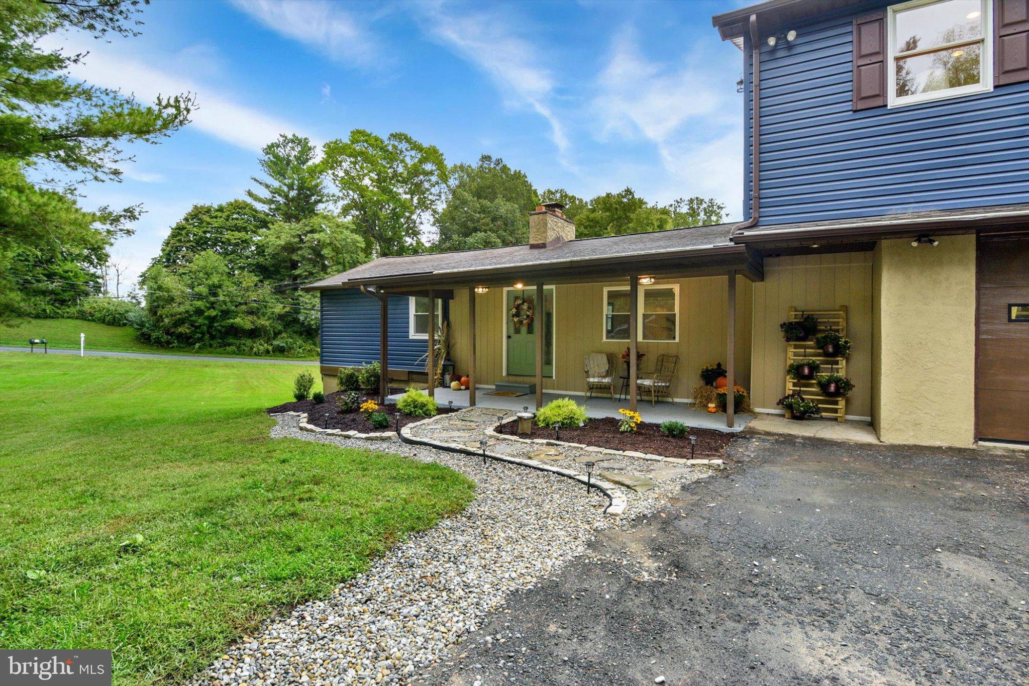 2856 SHARON ROAD