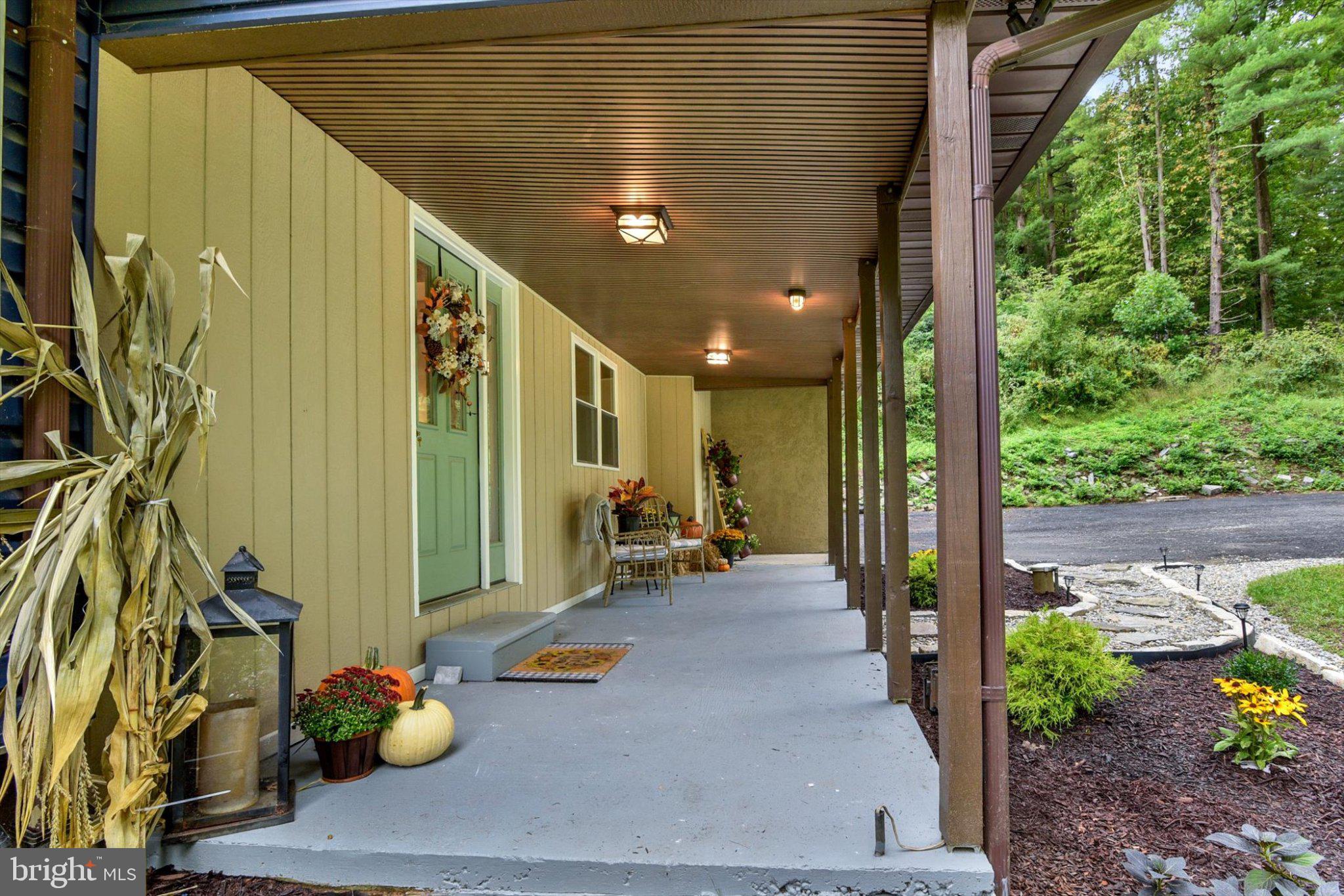 2856 SHARON ROAD