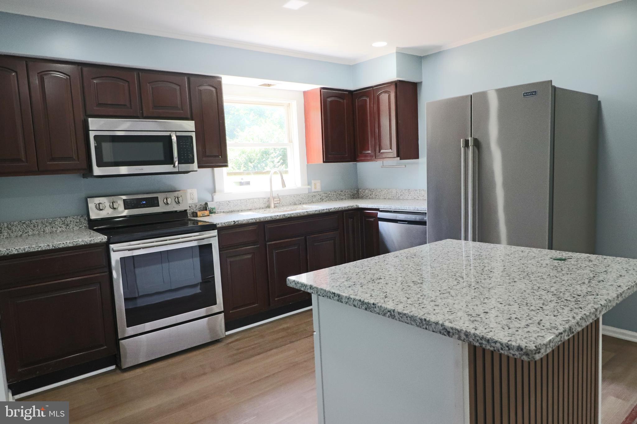 SHEN FARMS RIVERVIEW - Residential