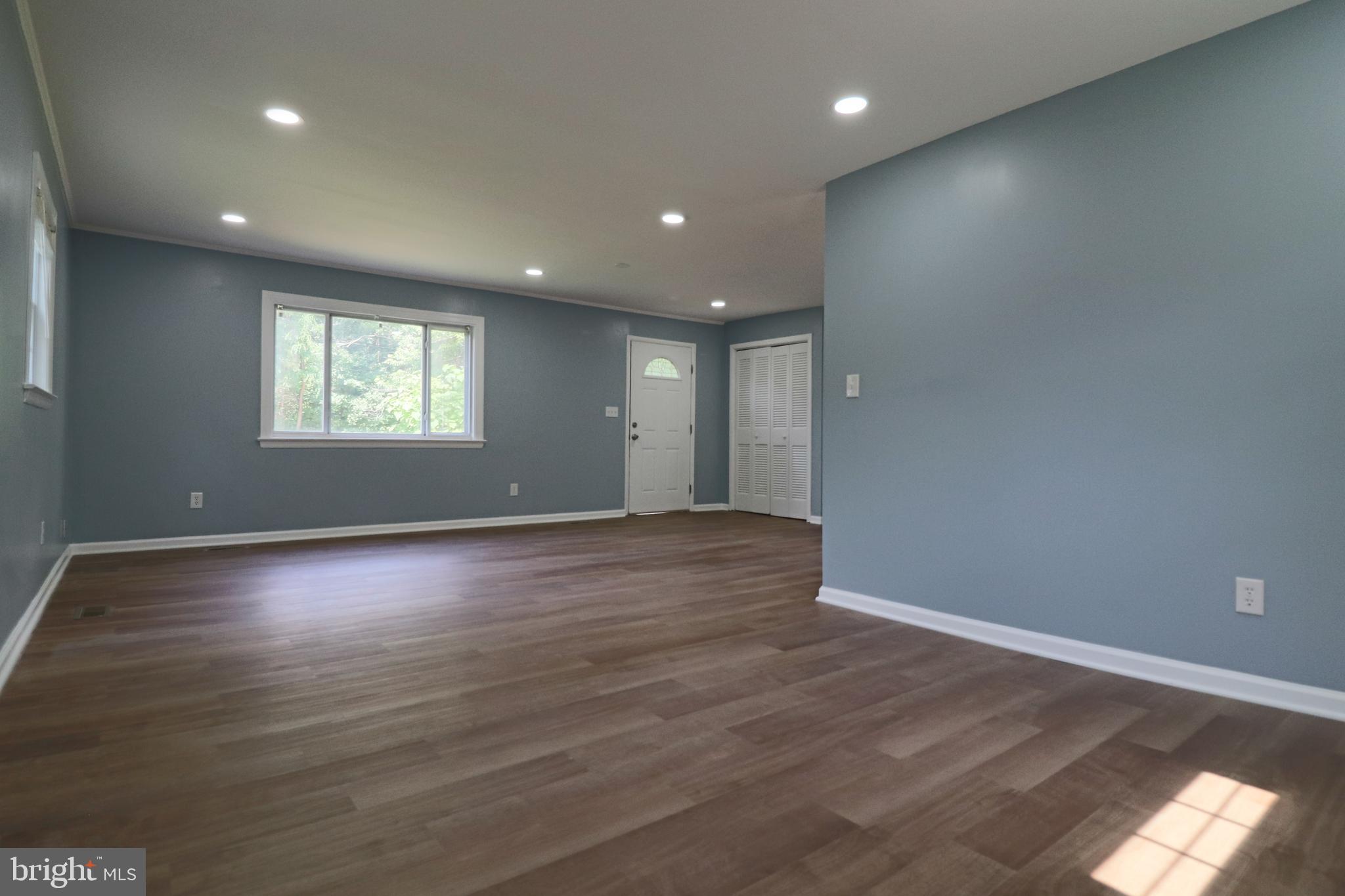 SHEN FARMS RIVERVIEW - Residential