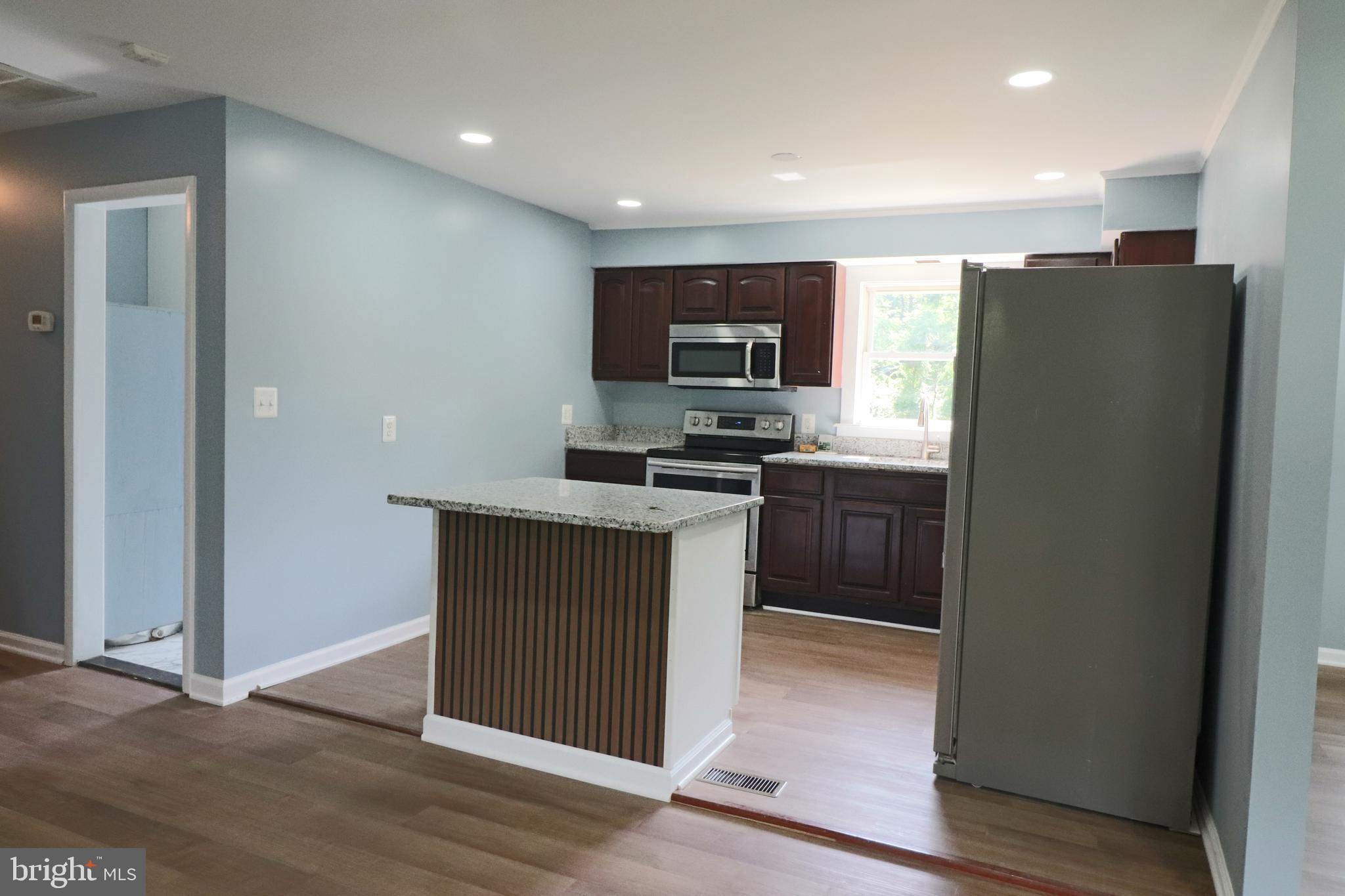 SHEN FARMS RIVERVIEW - Residential