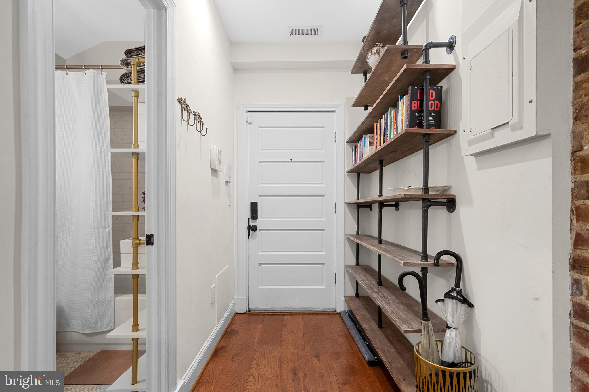 1215 10TH STREET NW 2