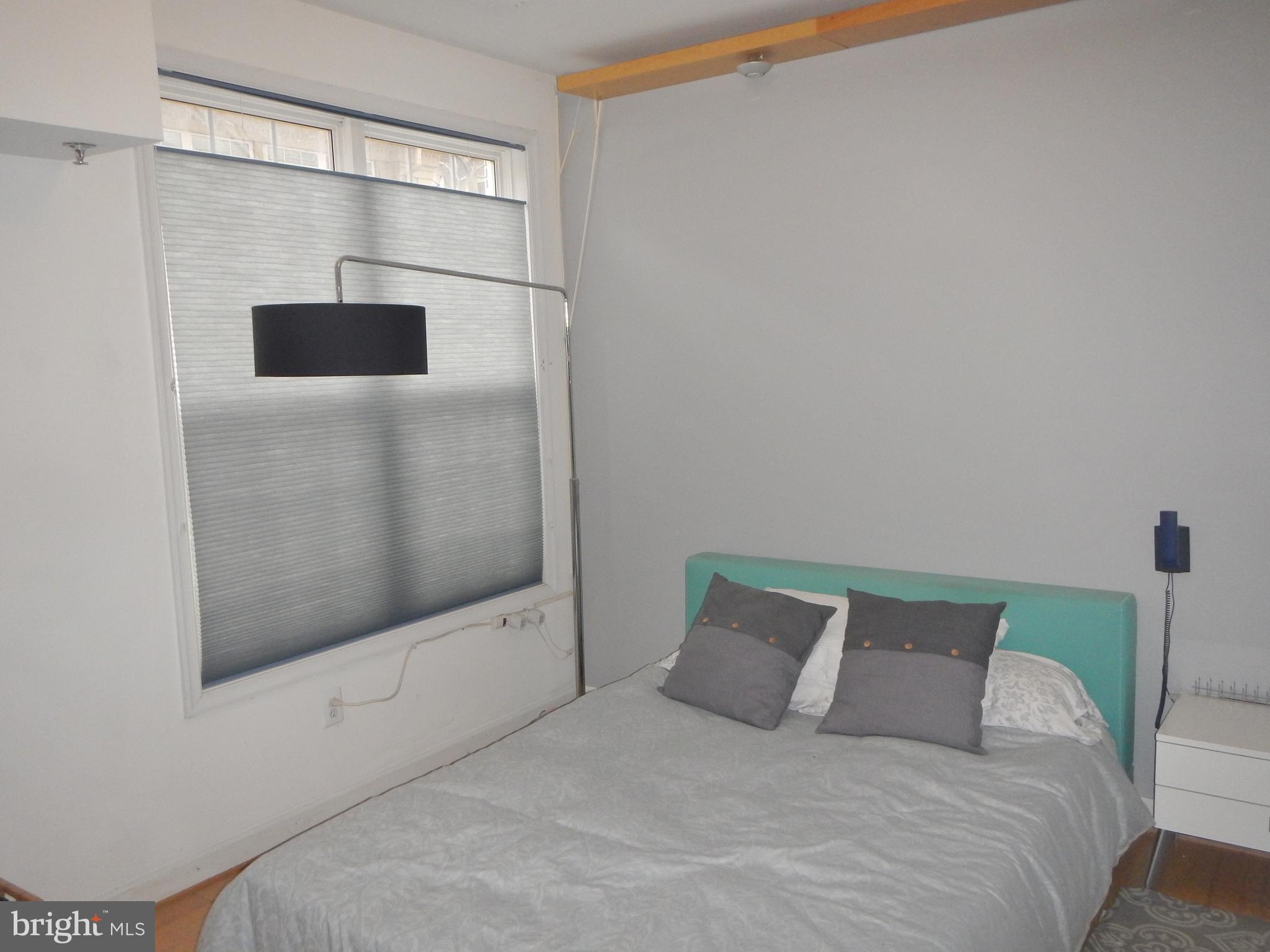 COURTHOUSE HILL - Residential Lease