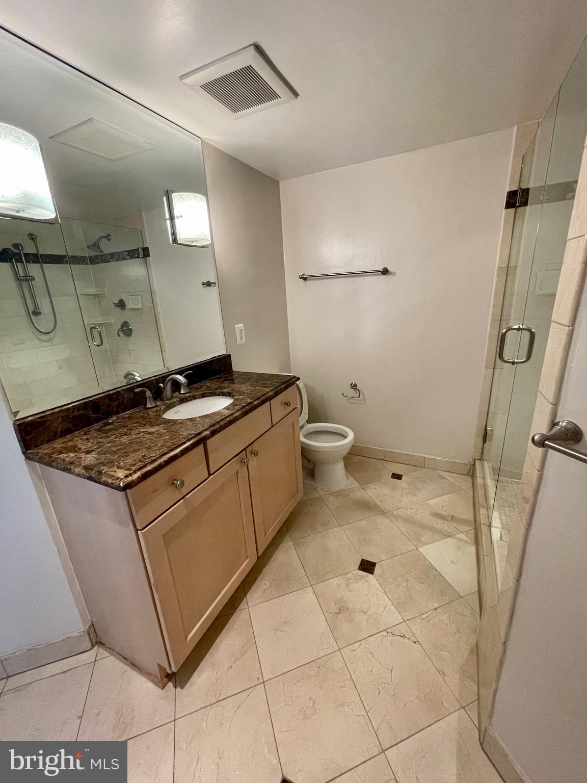 COURTHOUSE - Residential Lease