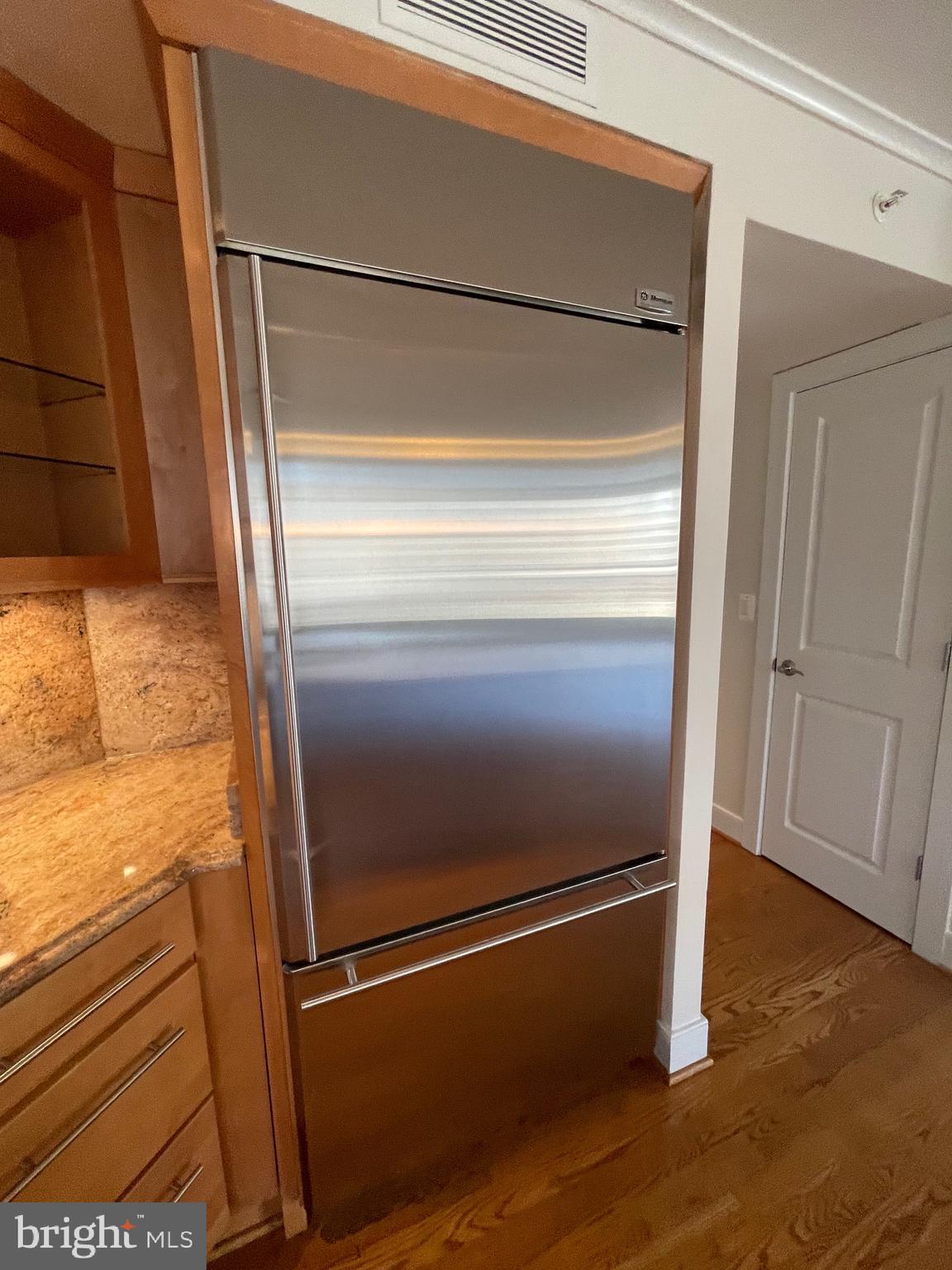 COURTHOUSE - Residential Lease