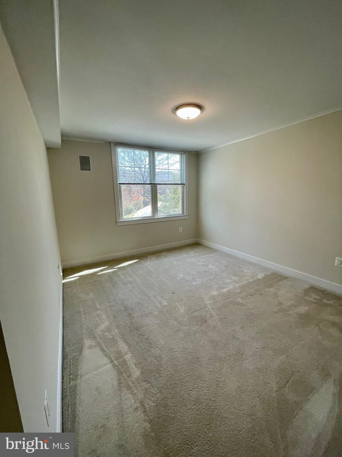 COURTHOUSE - Residential Lease