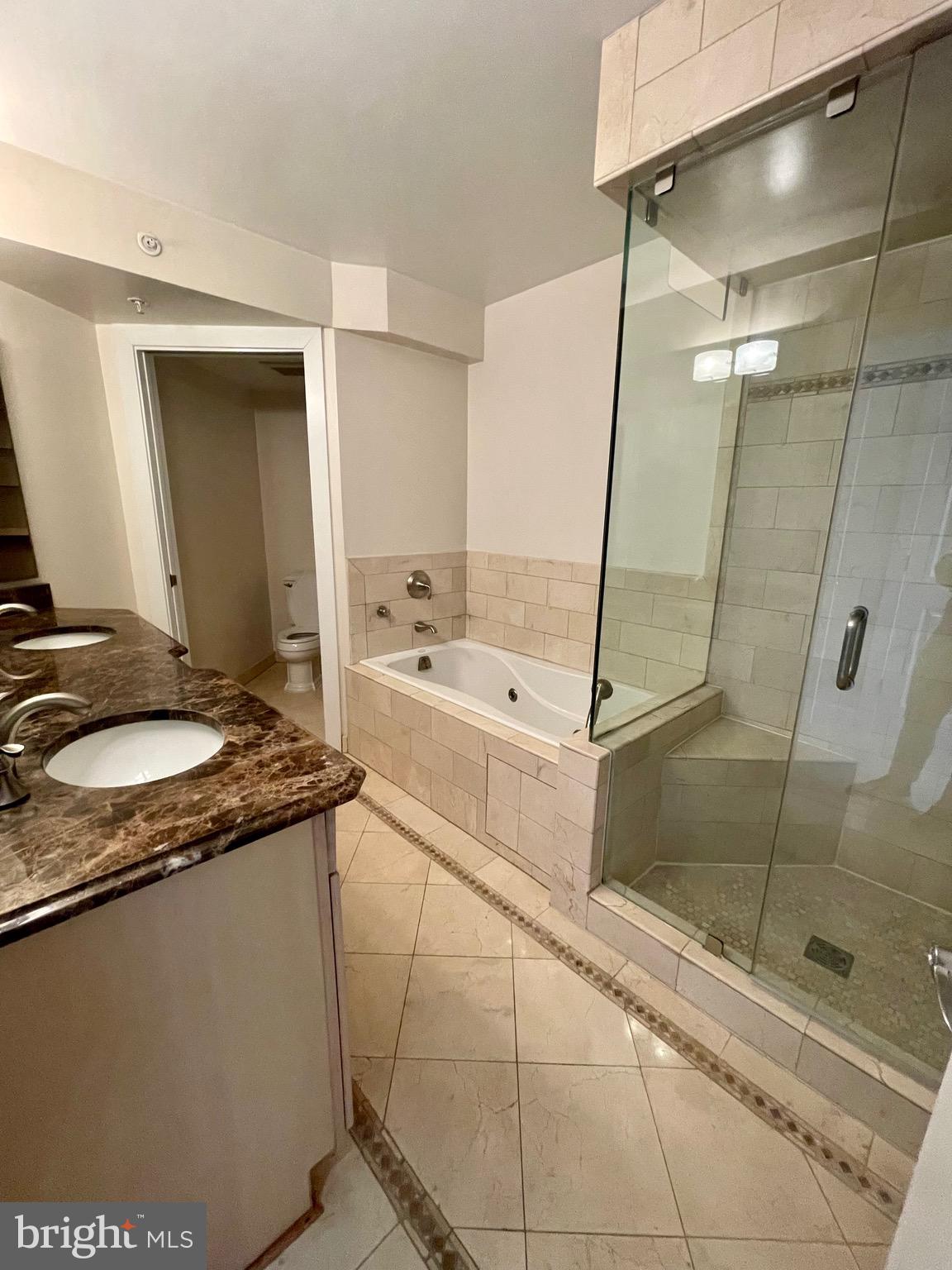 COURTHOUSE - Residential Lease