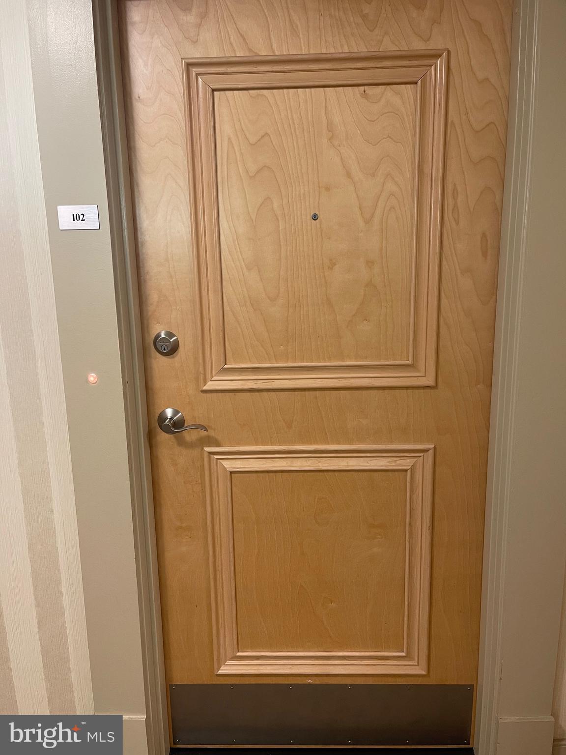 COURTHOUSE - Residential Lease