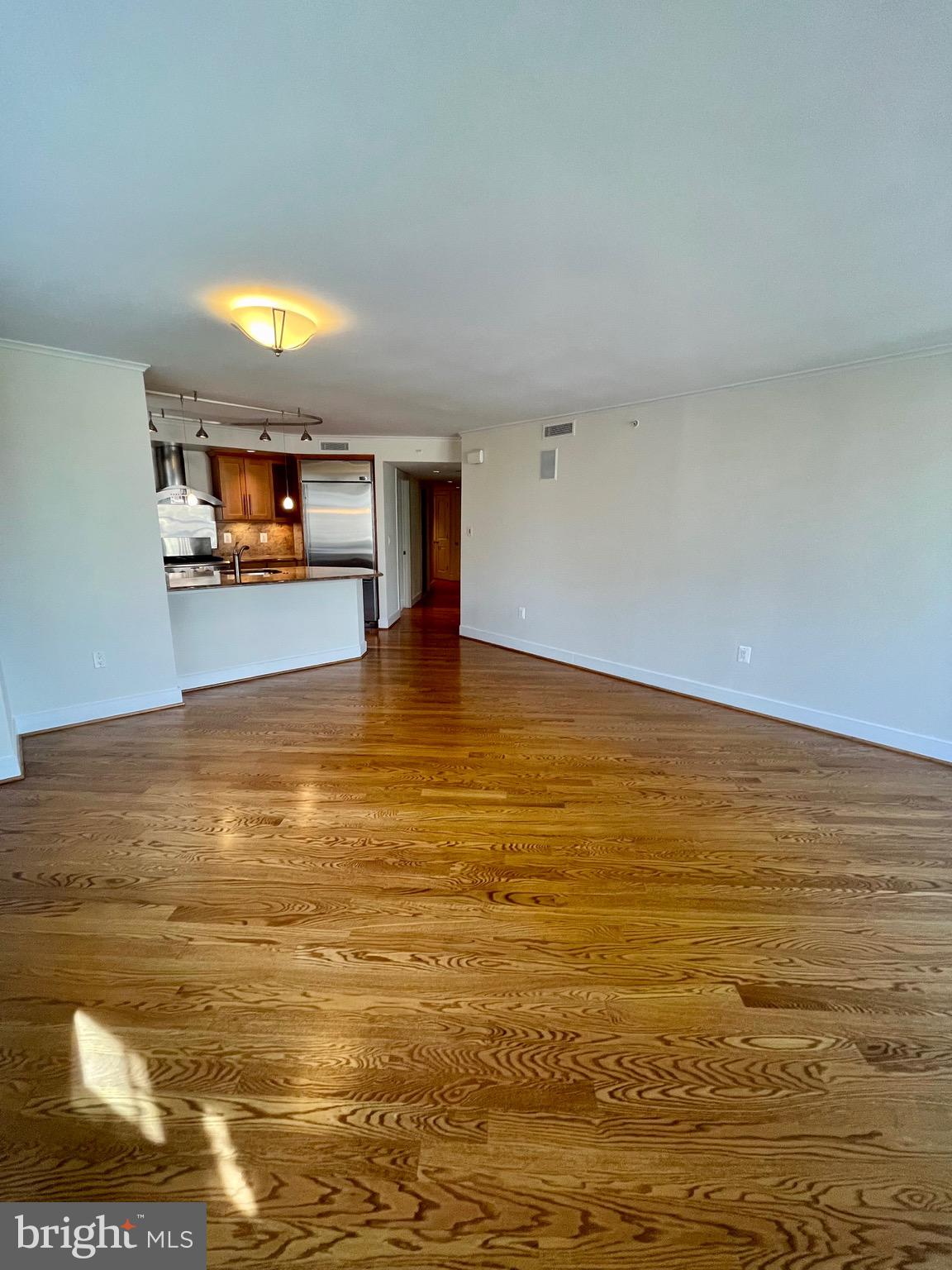 COURTHOUSE - Residential Lease