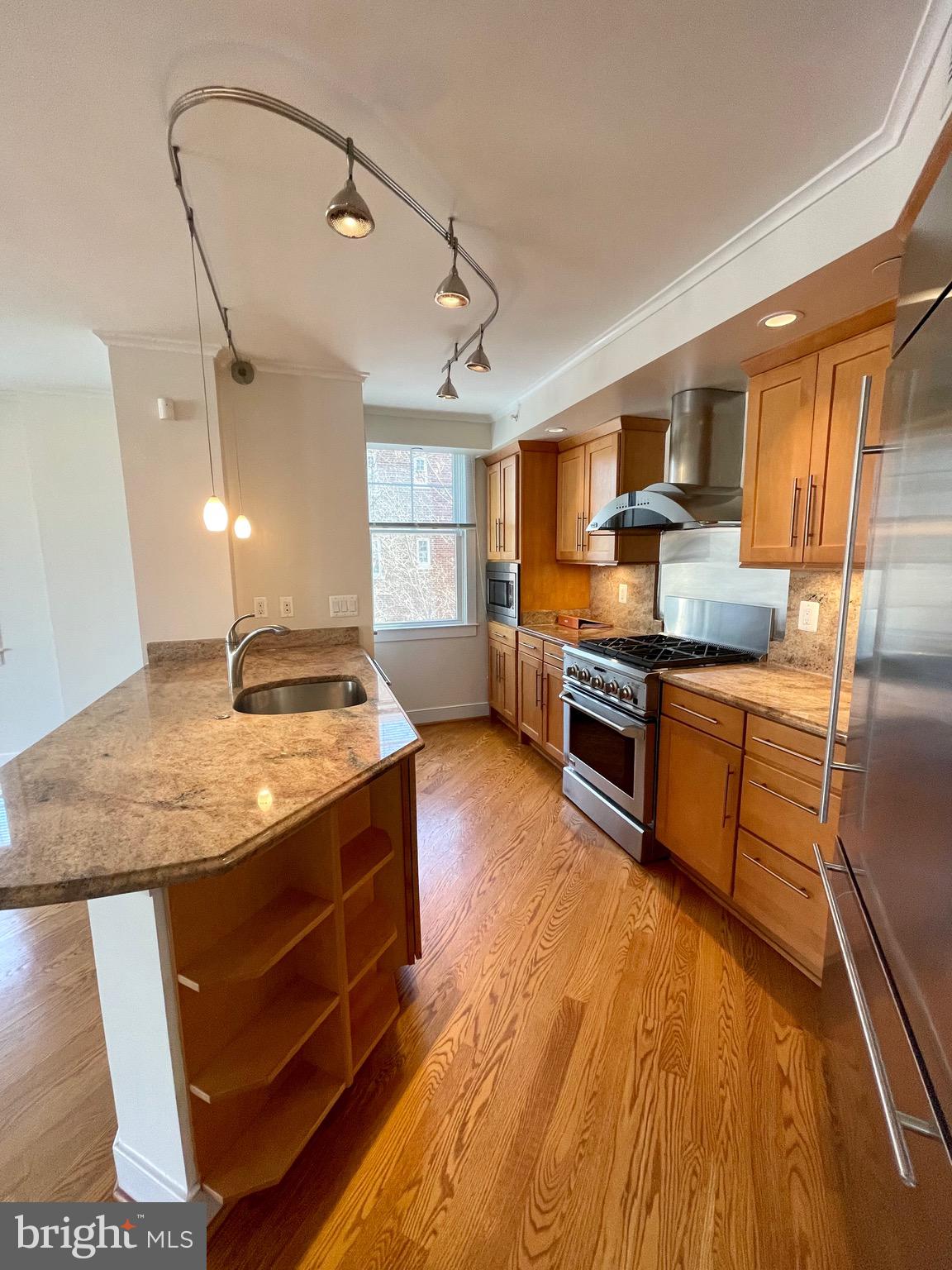 COURTHOUSE - Residential Lease