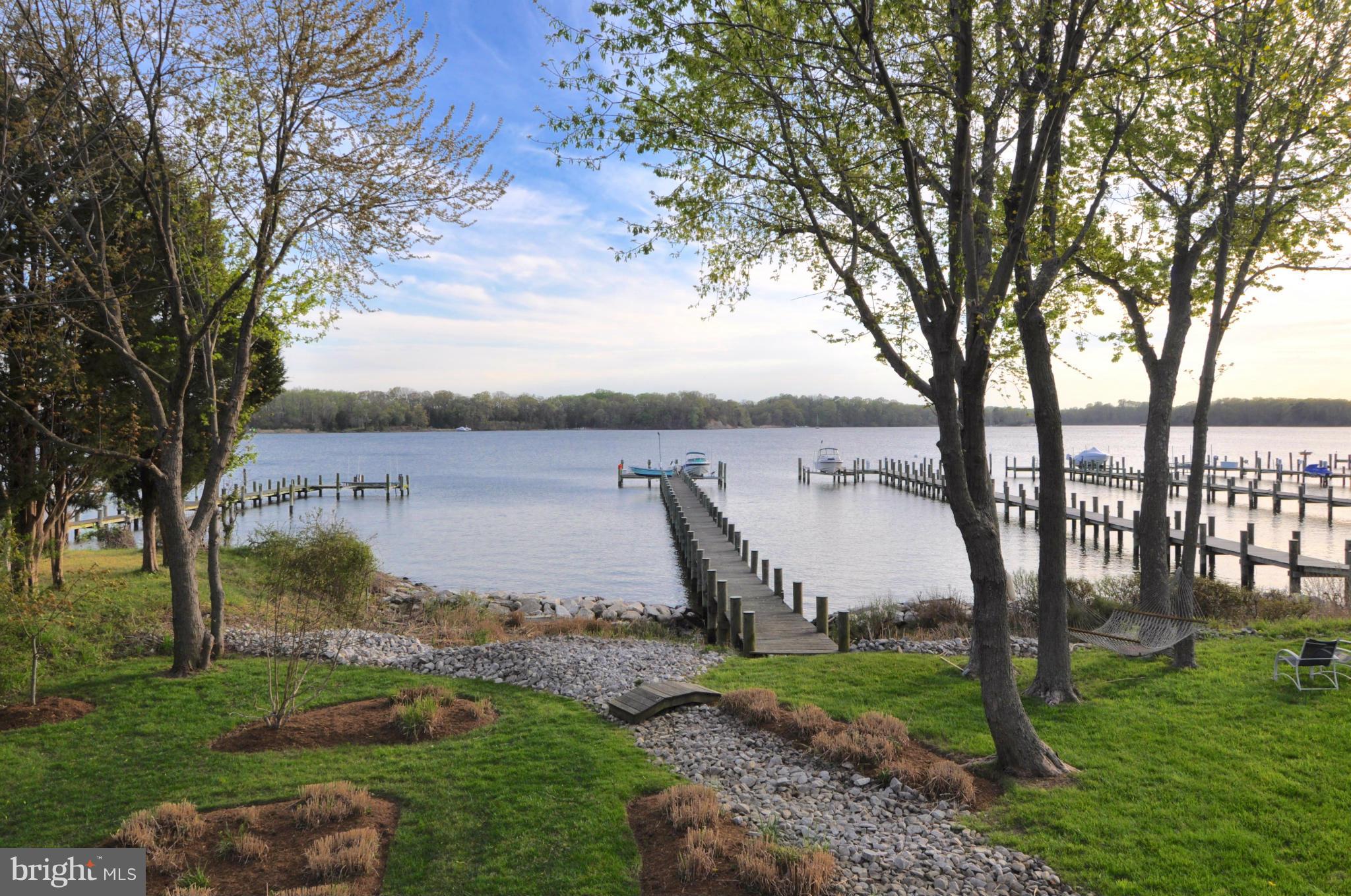 RHODE POINT - Residential