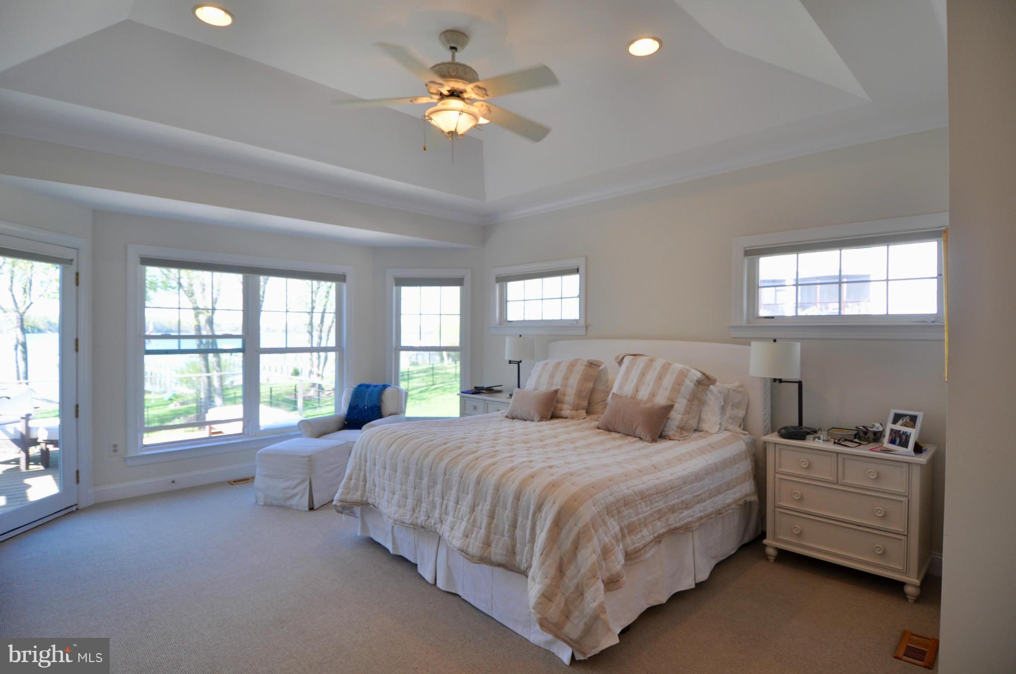 RHODE POINT - Residential