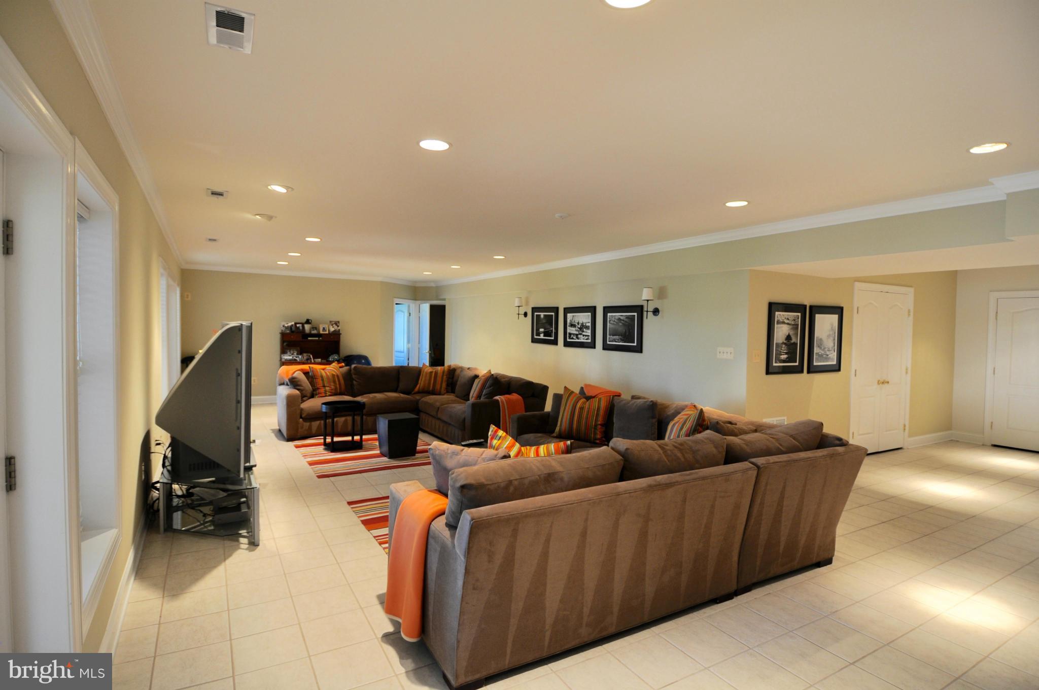 RHODE POINT - Residential