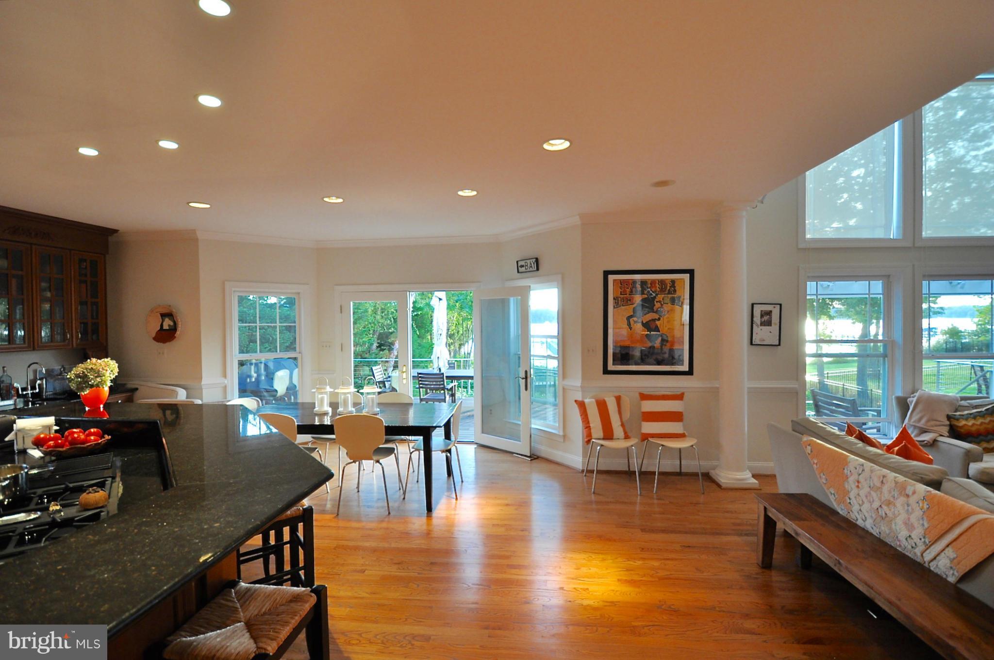 RHODE POINT - Residential